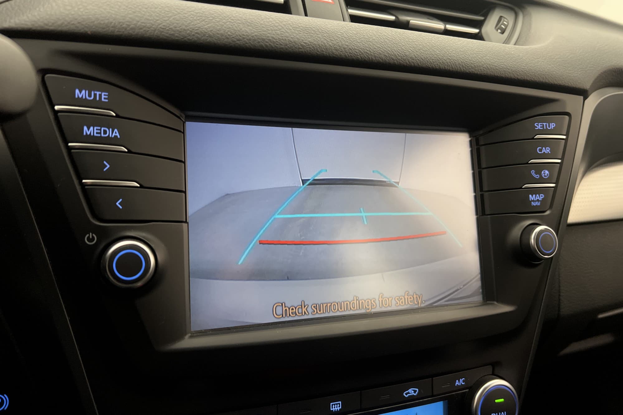 Toyota Avensis Kombi 2.0 D-4D Active Kamera Lane assist