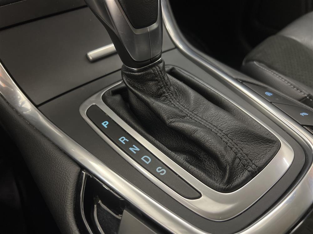 Ford S-MAX 2.0 TDCi AWD 180hk 7-Sits Titanium D-värm Panointeriör