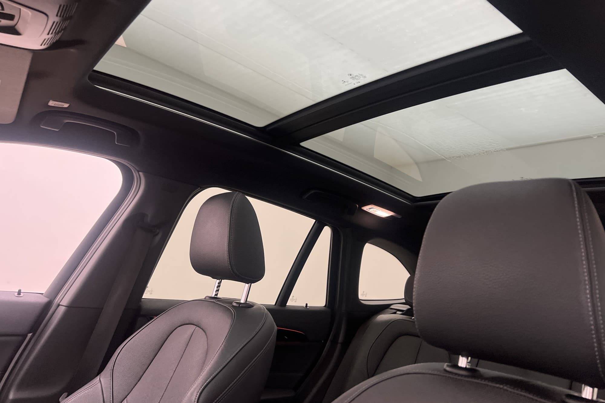 BMW X1 xDrive20d 190k M Sport Panorama HiFi Navi Skinn Drag