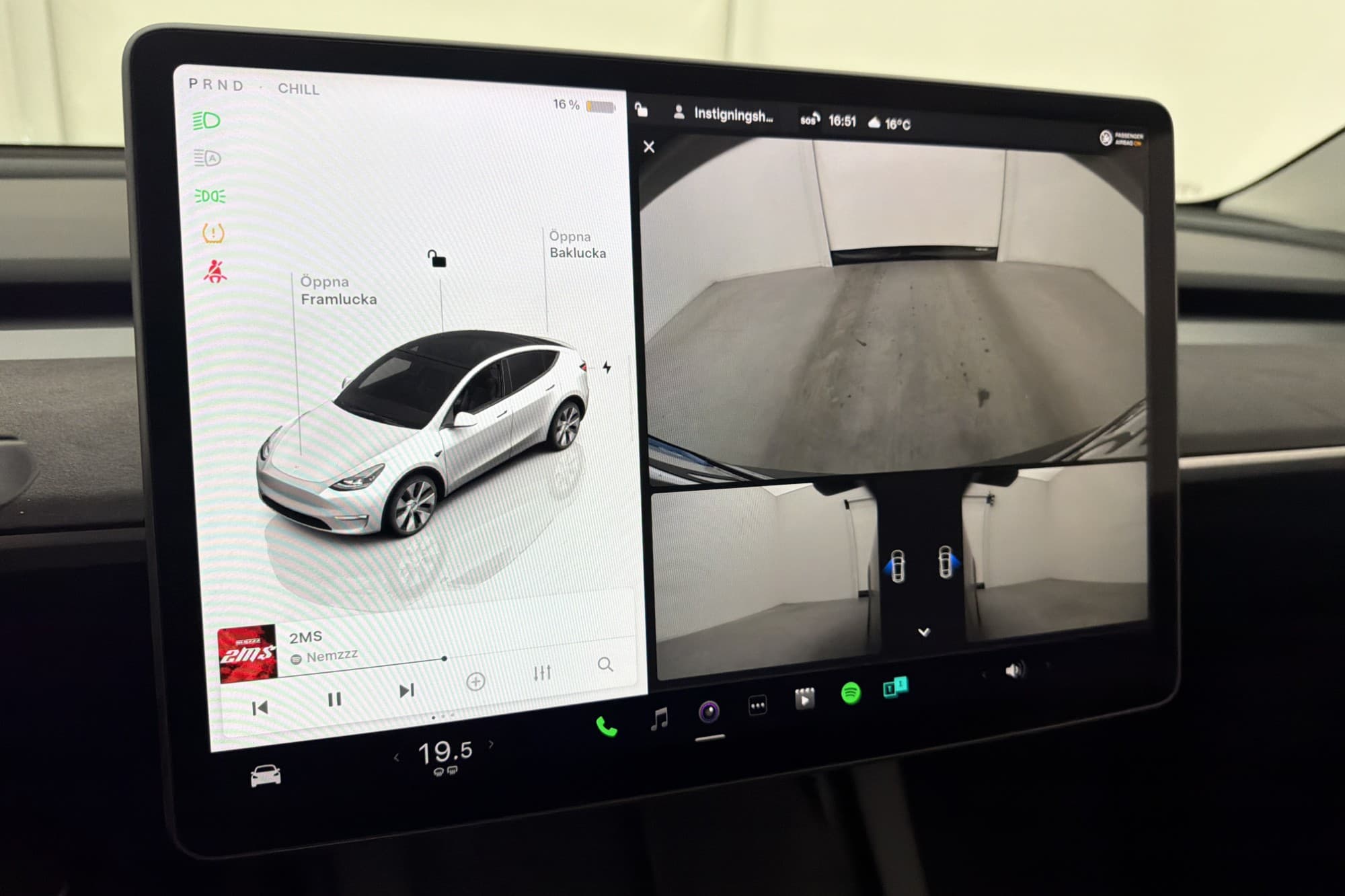 Tesla Model Y Long Range AWD Svensksåld Autopilot Drag