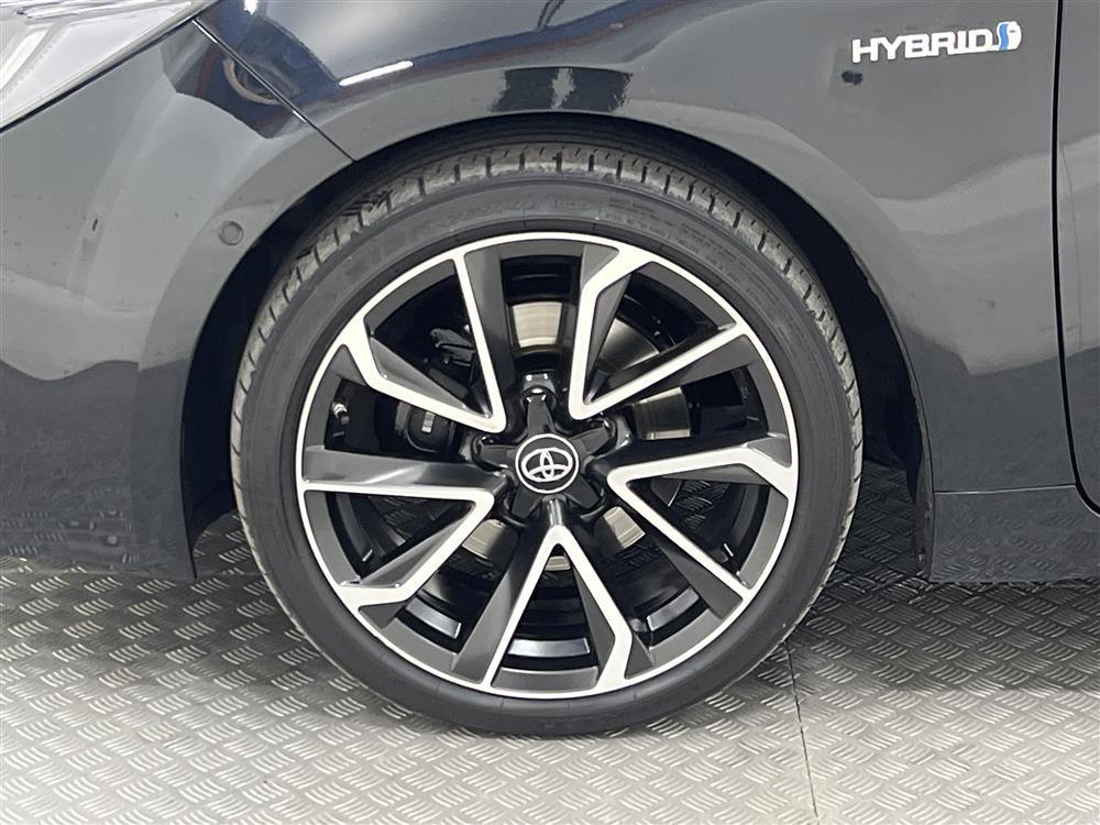 Toyota Corolla 2.0 Hybrid 180hk Executive HUD B-Kam Se Utr