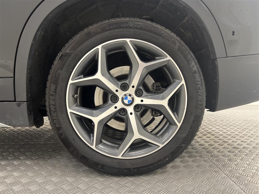 BMW X1 xDrive20d 190hk X-Line Värmare Panorama Keylessinteriör
