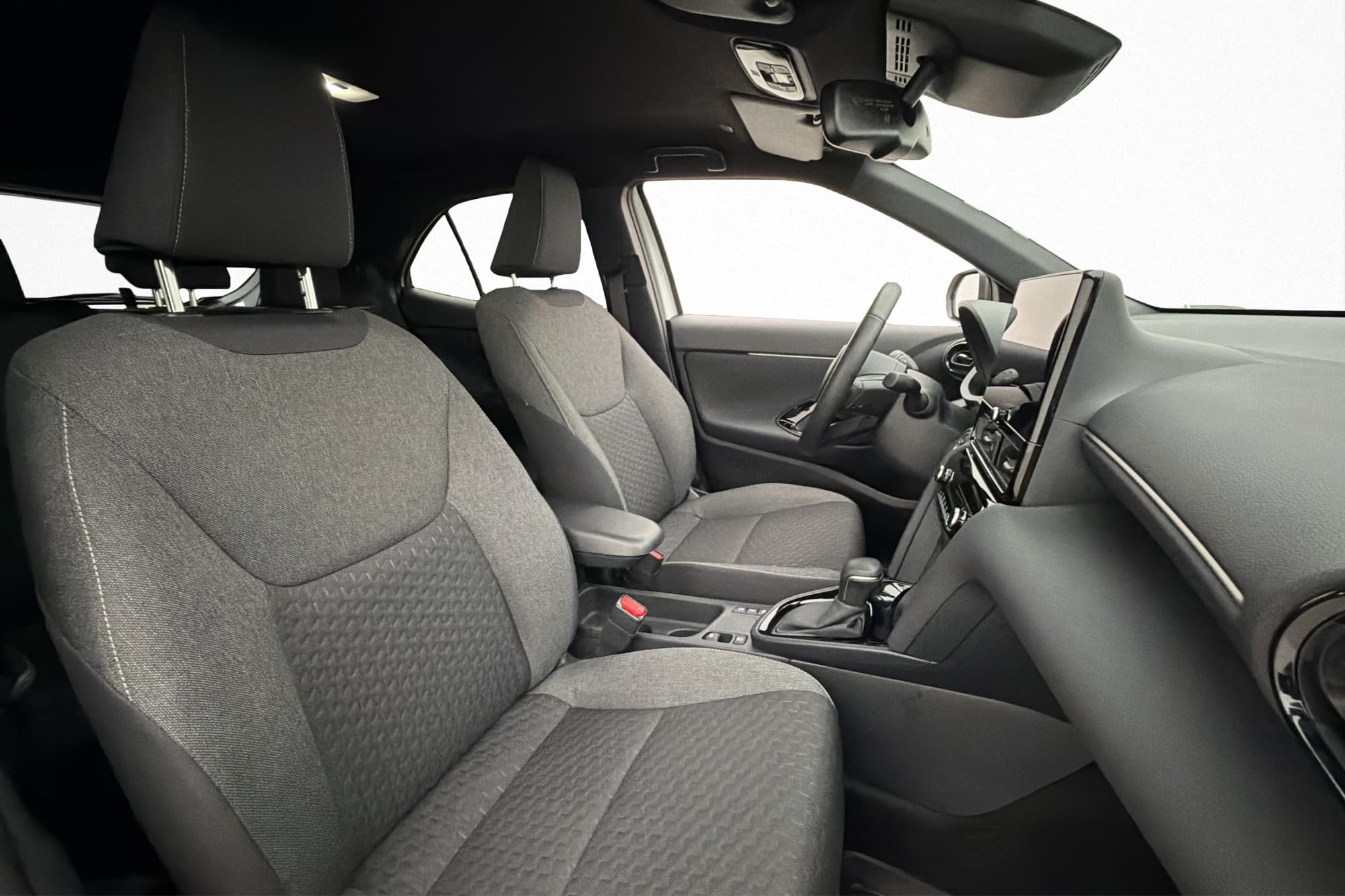 Toyota Yaris Cross Hybrid 115 e-CVT Active Plus Cockpit Navi