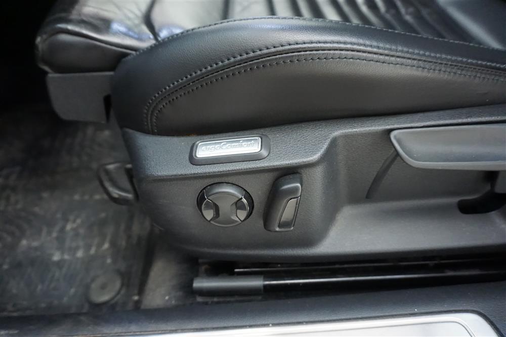 VW Passat 2.0 TDI SC Eu6 190hk Executive B-Kamera Drag Skinninteriör