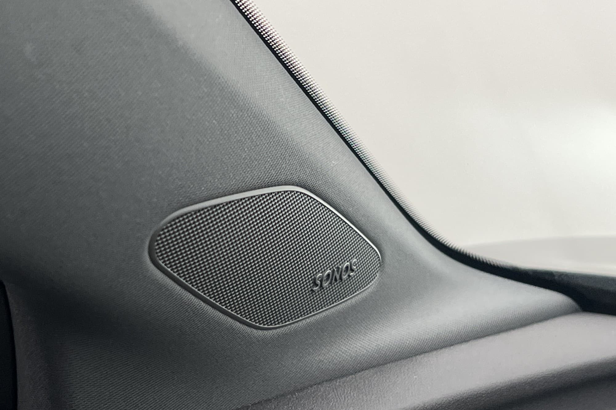 Audi Q4 50 e-tron Q Proline Cockpit SONOS Kamera CarPlay