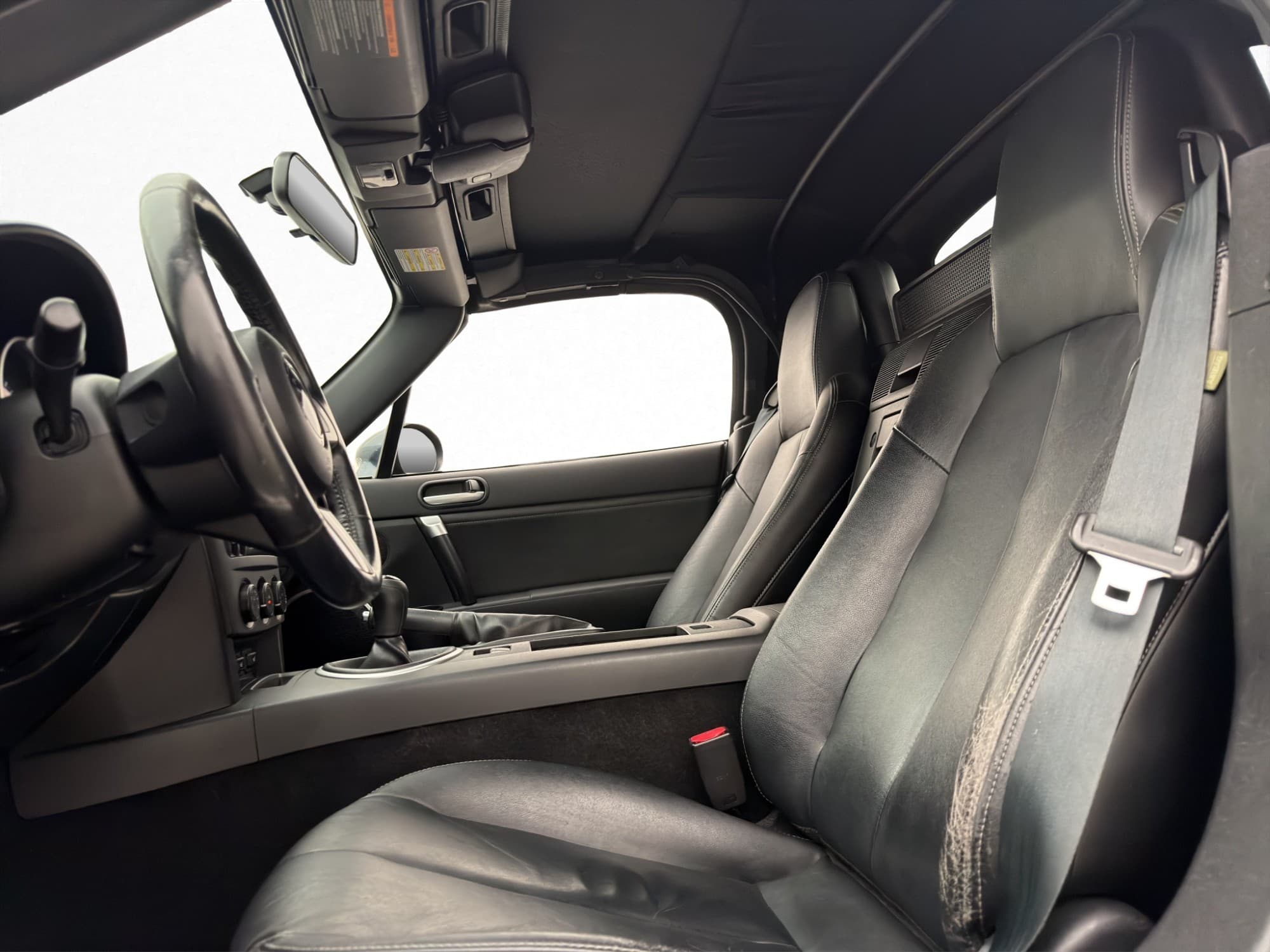 Mazda MX-5 2.0 MZR 160hk Skinnklädsel BOSE 1 Brukare