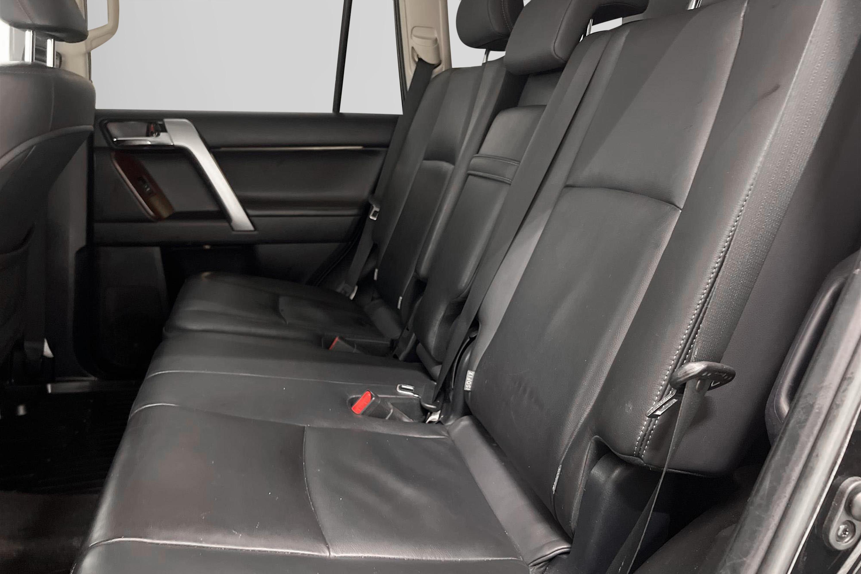 Toyota Land Cruiser Prado 4WD 190hk 7 Sits B-Kam Skinn