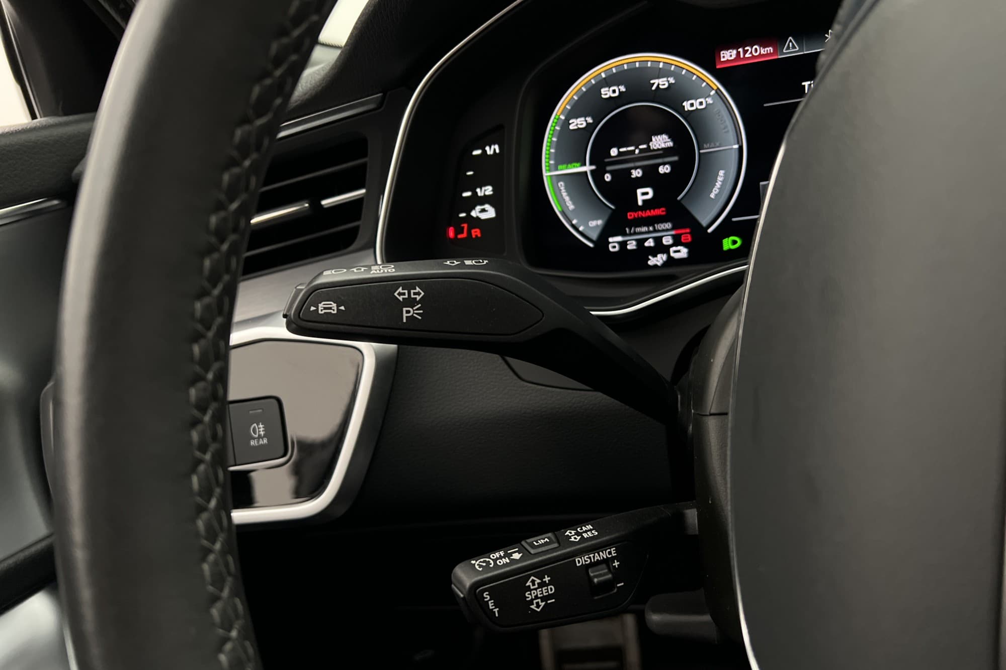Audi A6 55 TFSI e Q S-Line Cockpit 360° CarPlay 4-Zons MOMS