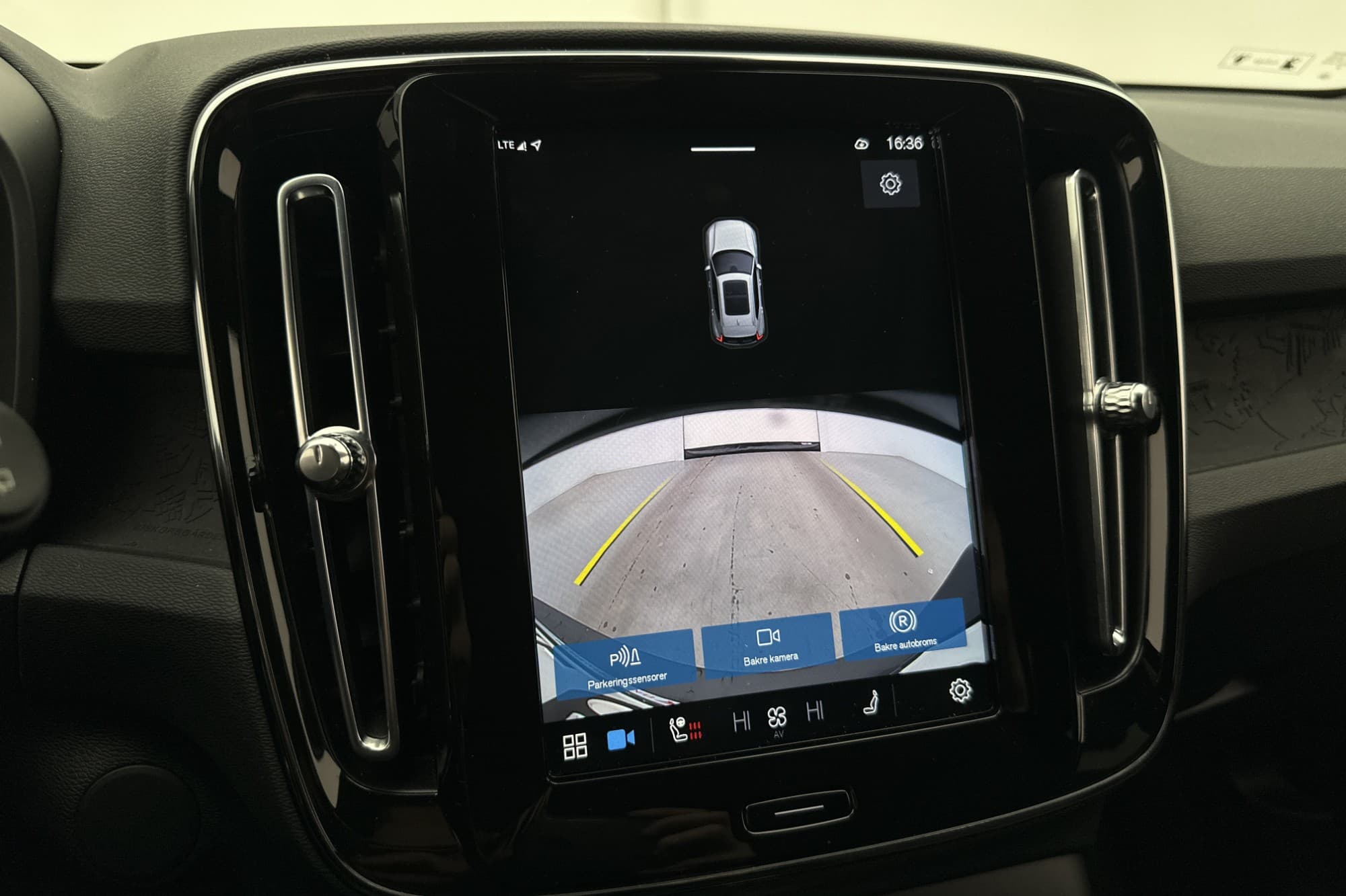 Volvo XC40 Recharge Single Motor 231hk Plus Kamera MOMS