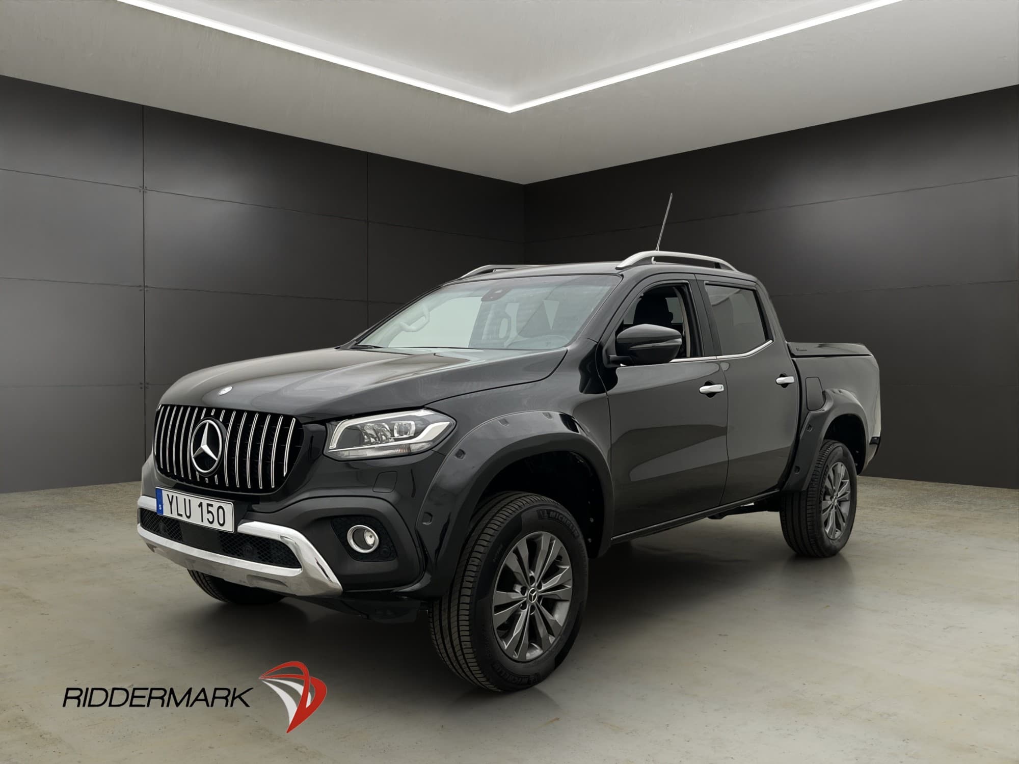 Mercedes-Benz X 250