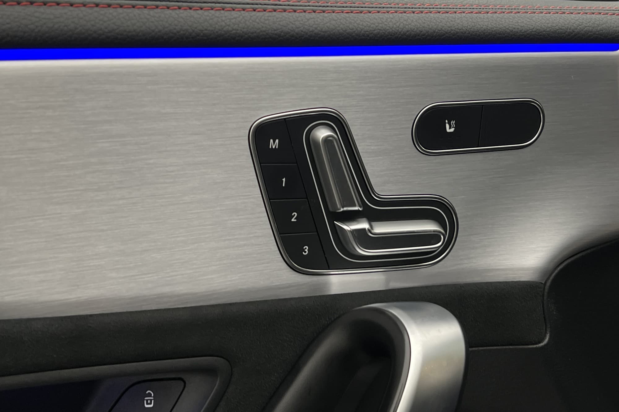 Mercedes-Benz CLA 200 SB AMG Sport Pano Wide Kamera CarPlay