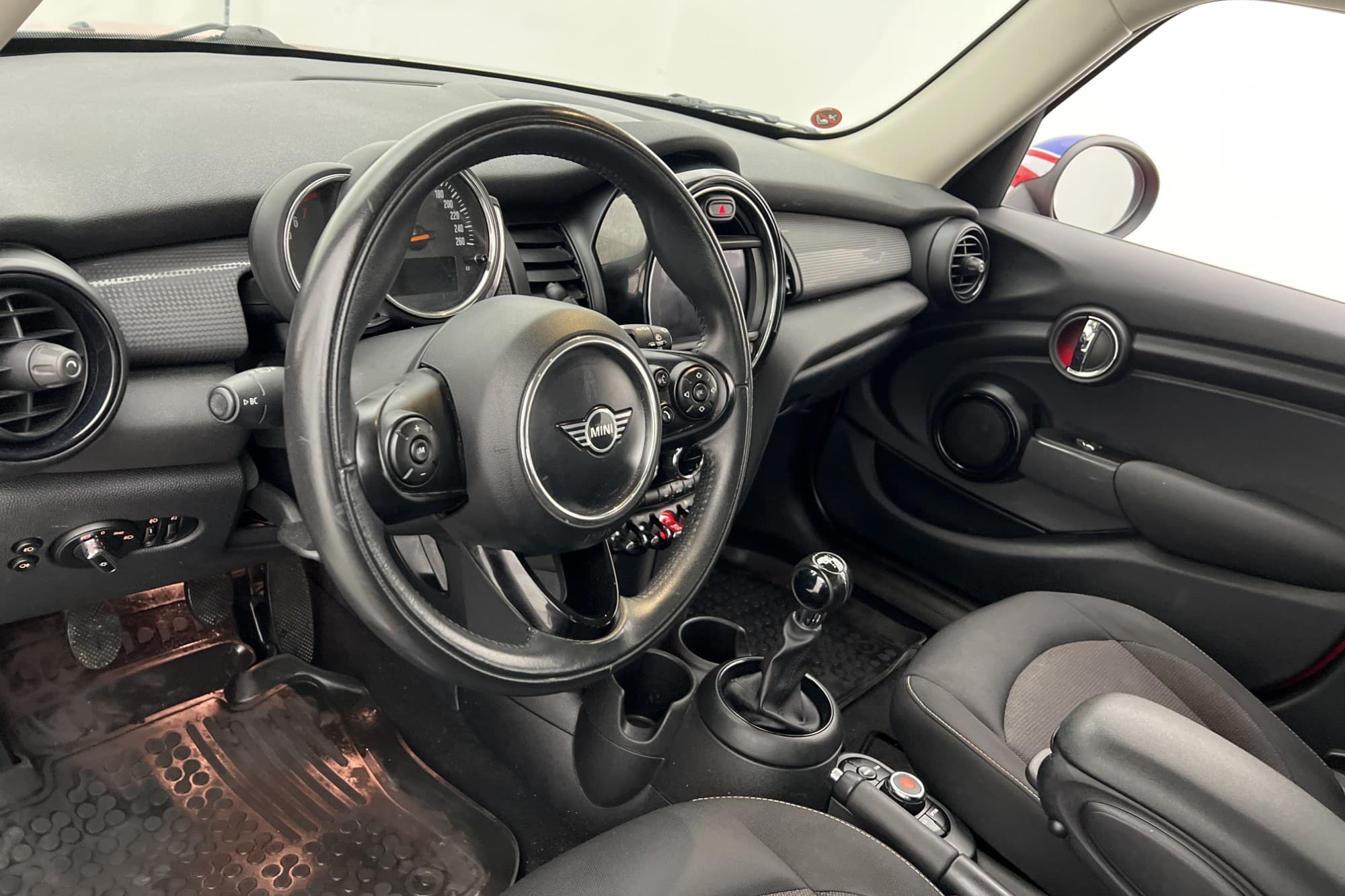 MINI Cooper 5-dörrars 136hk Pepper Excitement P-Sensorer