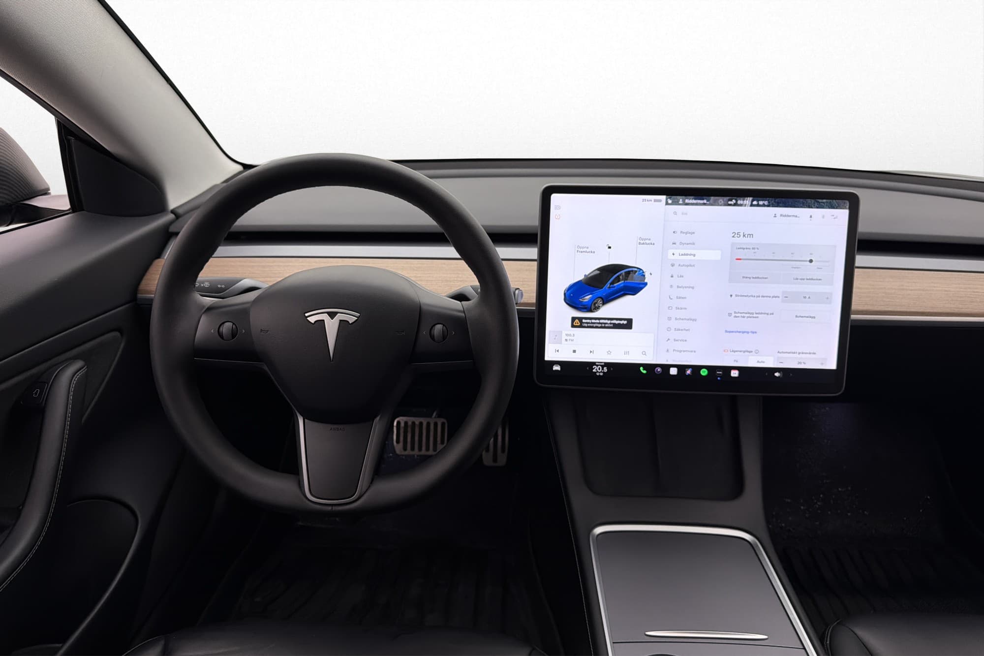 Tesla Model 3 Long Range AWD Autopilot Svensksåld