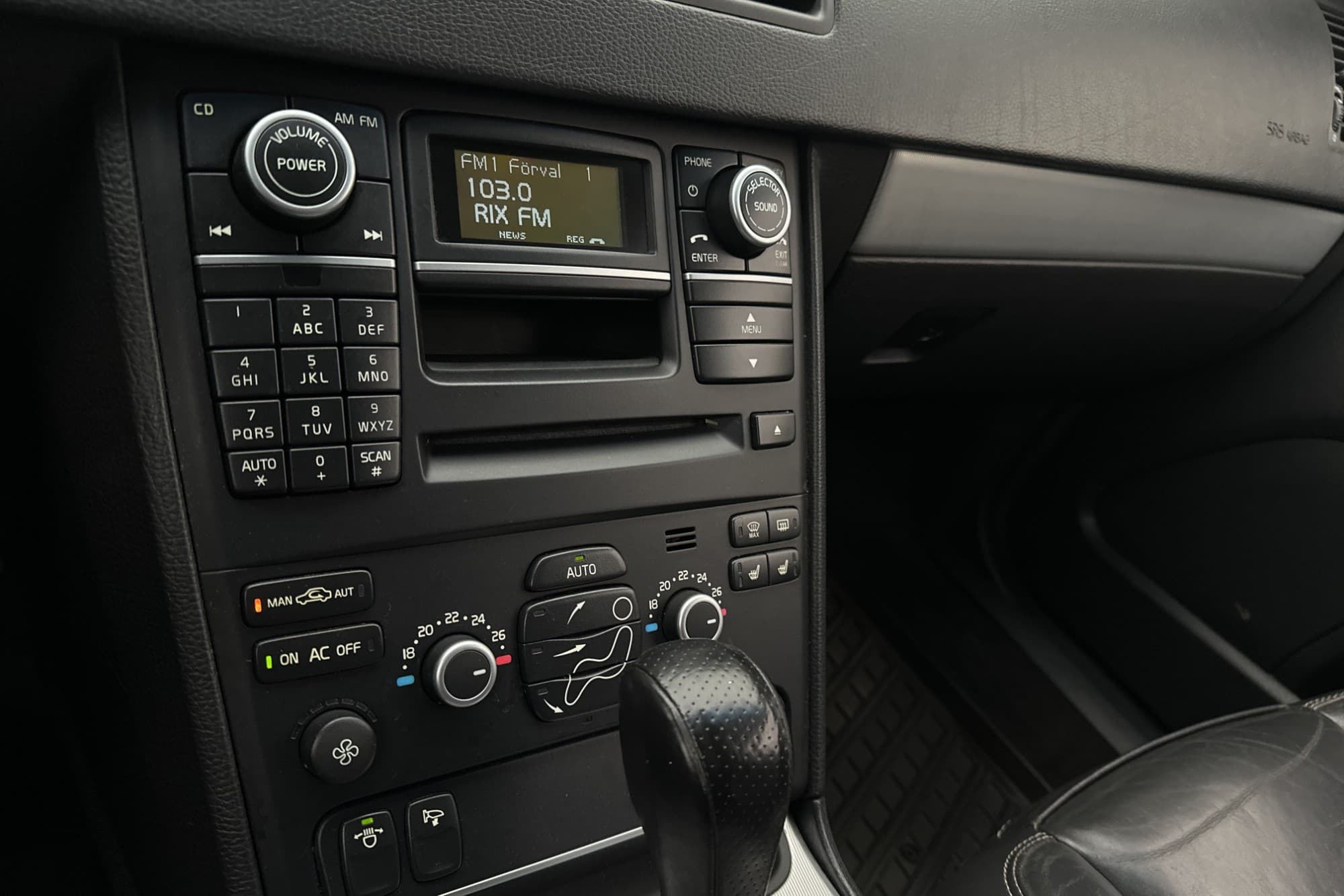 Volvo XC90 D5 AWD R-Design 7-Sits VOC Värmare Dragkrok