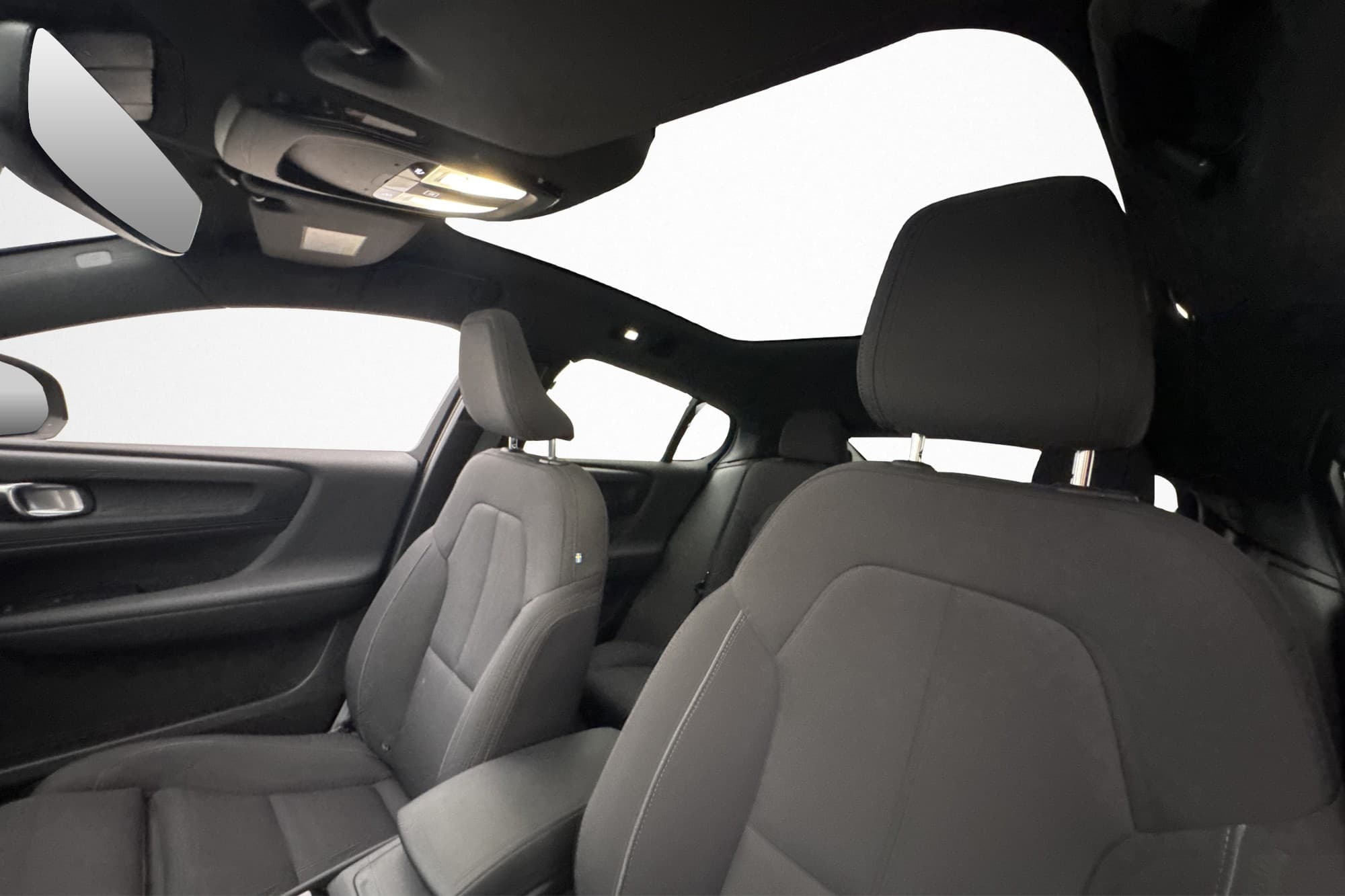 Volvo C40 Recharge Twin Motor AWD Plus Pano Värm BLIS MOMS