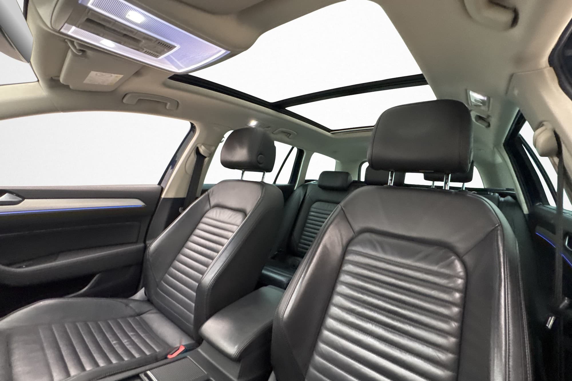 Volkswagen Passat SC GTE 1.4 TSI Cockpit Pano Kamera Drag