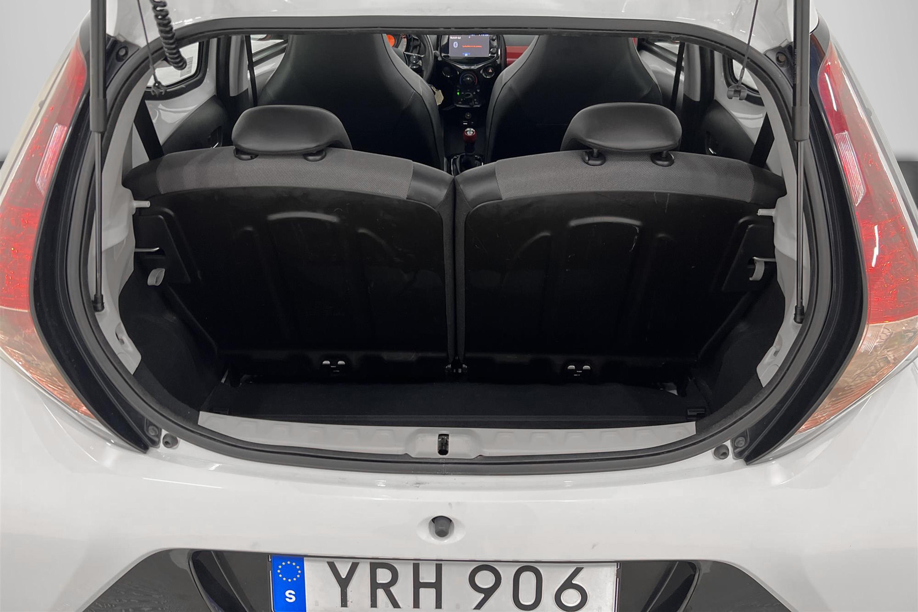 Toyota Aygo 1.0 VVT-i 69hk B-Kam 360kr Skatt 0,41L/mil