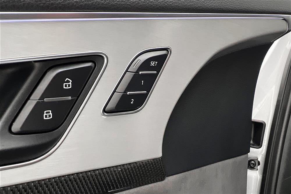 Audi SQ7 4.0 V8 435hk Quattro 7-Sits Cockpit D-Värm Pano HUD