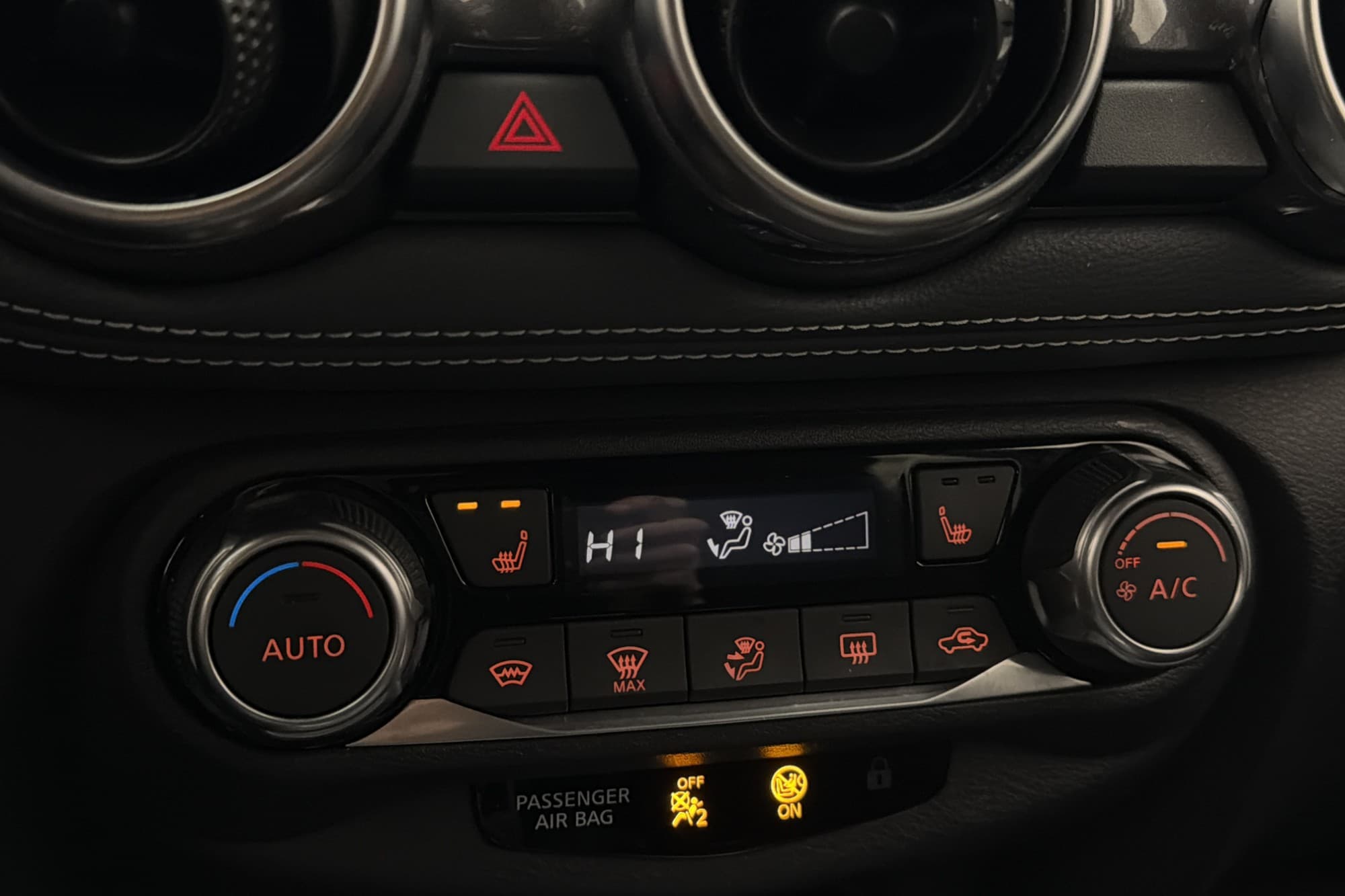 Nissan Juke 1.0 DIG-T DCT 114hk Kamera Värmare Farthållare