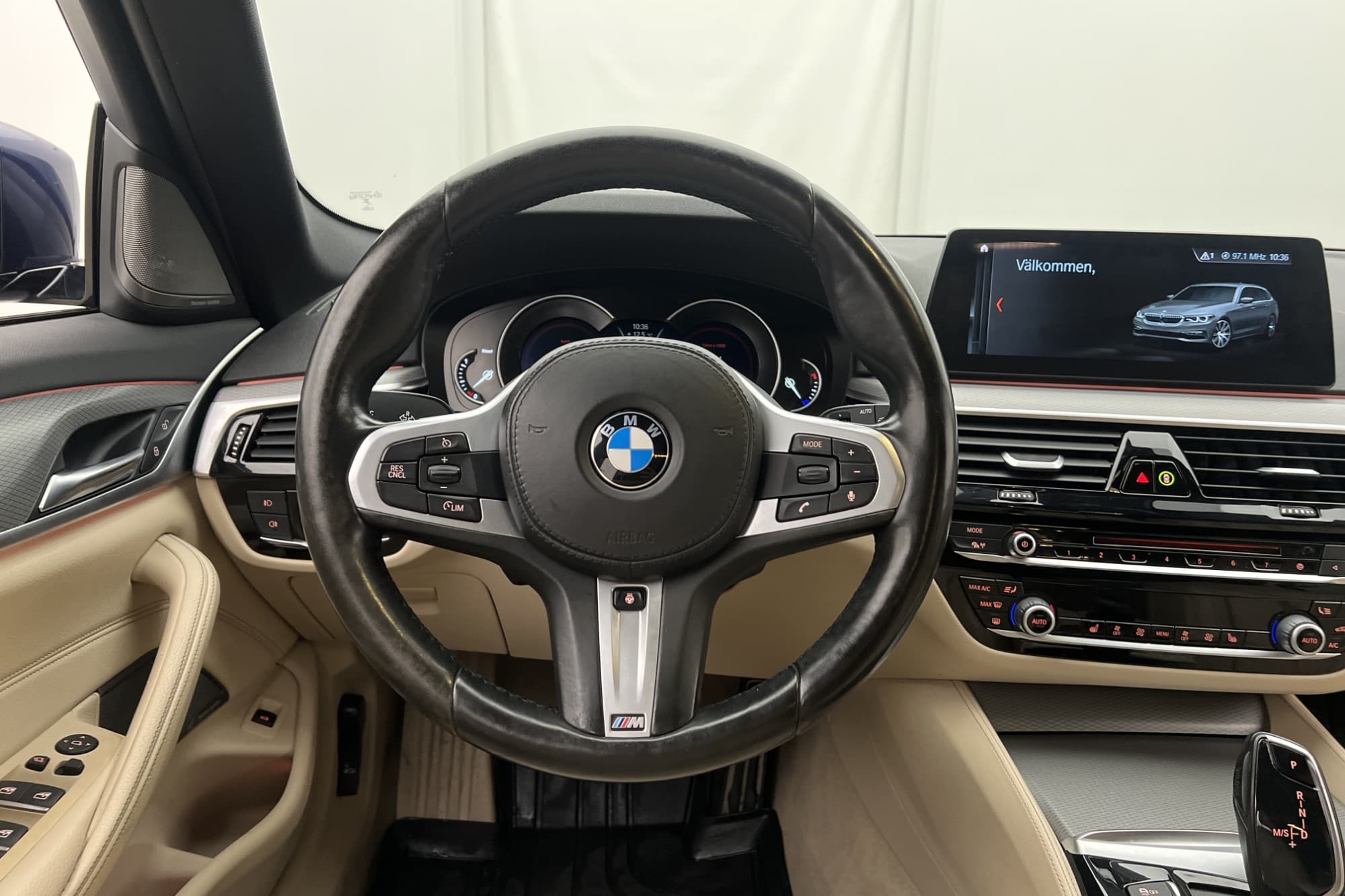 BMW 520d xDrive Touring M-Sport Cockpit H/K HuD Kamera Drag