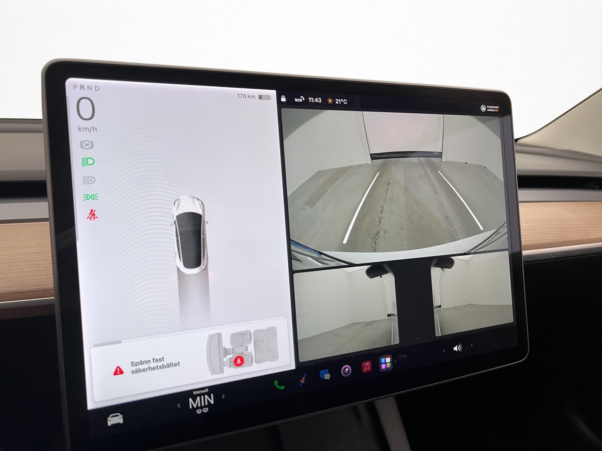 Tesla Model 3 Long Range AWD Värmepump AP Pano Rattvärme