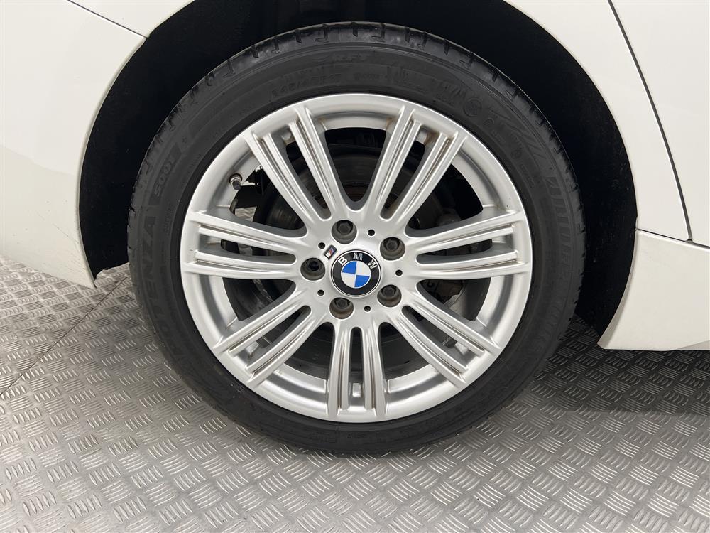 BMW 118i 136hk M Sport Svart Innertak LED 0,45L/milinteriör