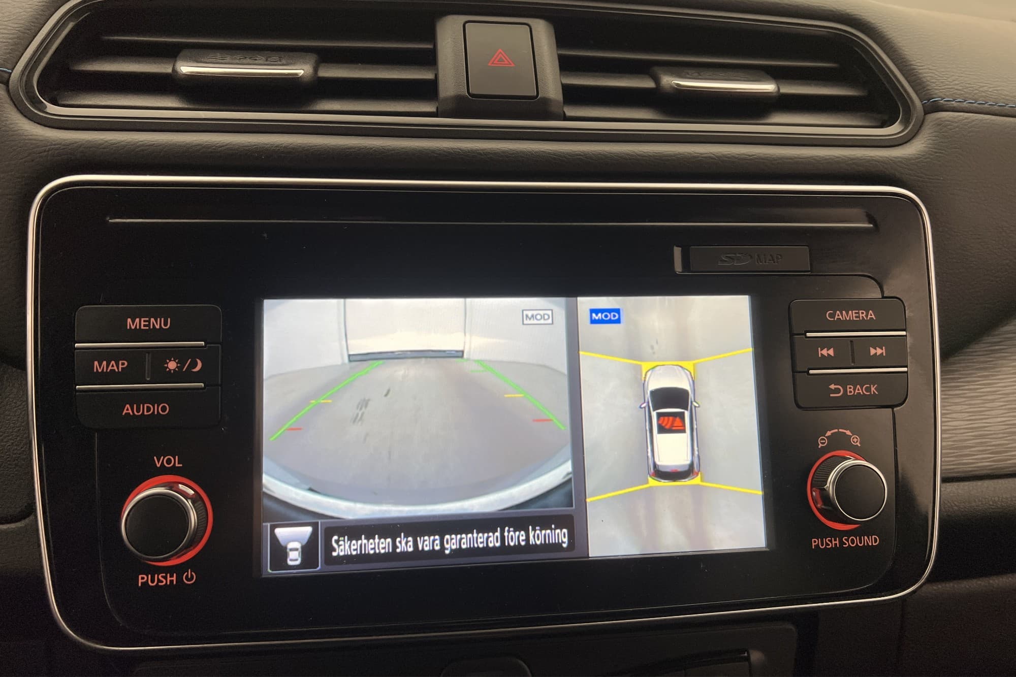 Nissan Leaf 150hk 40 kWh N-Connecta 360° Rattvärme Navi