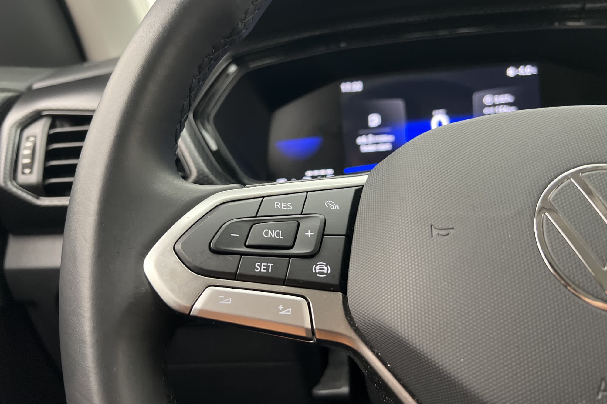 Volkswagen T-Cross 1.0 TSI 95hk M&K-Värm Cockpit Bluetooth