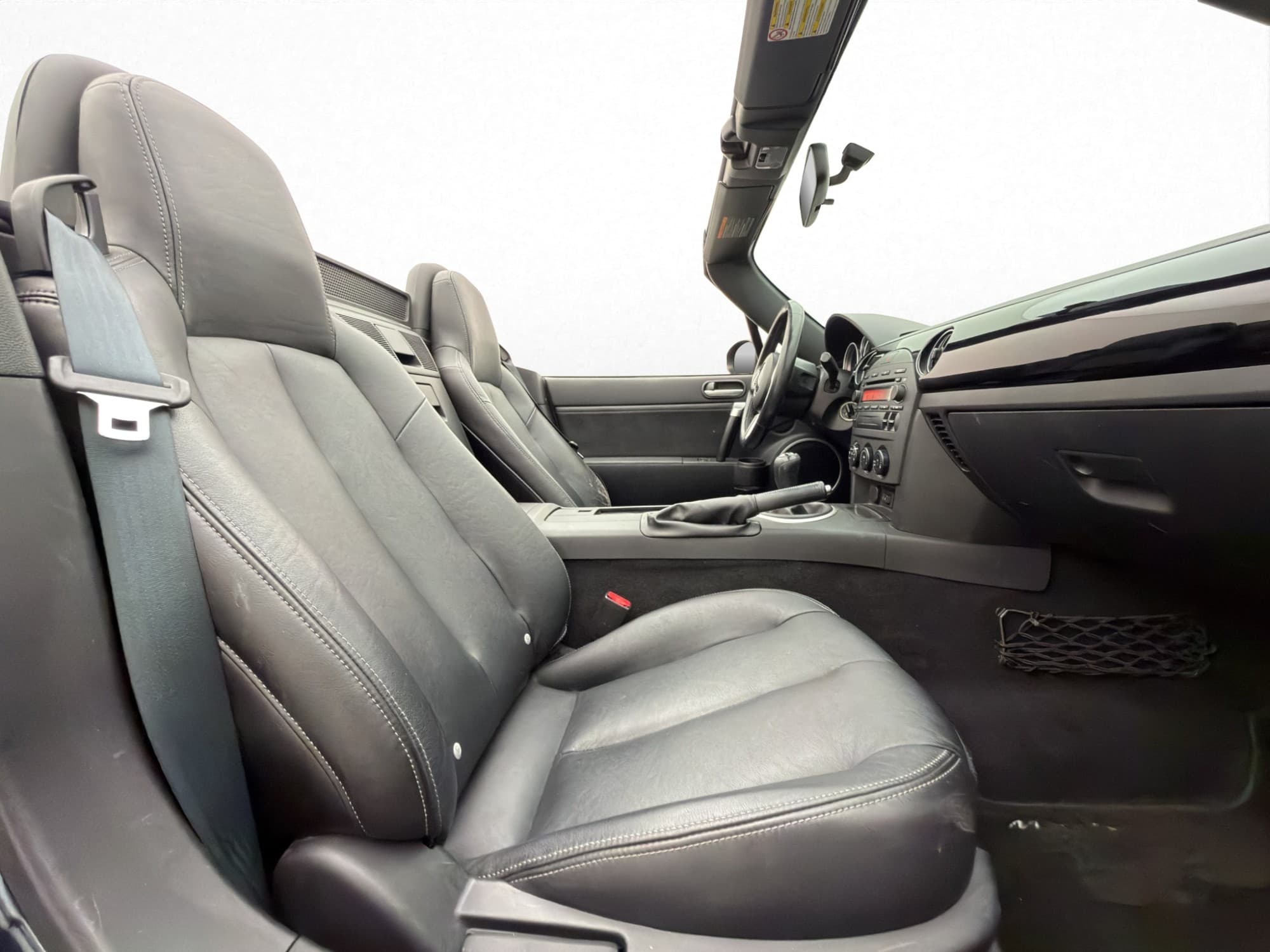 Mazda MX-5 2.0 MZR 160hk Skinnklädsel BOSE 1 Brukare