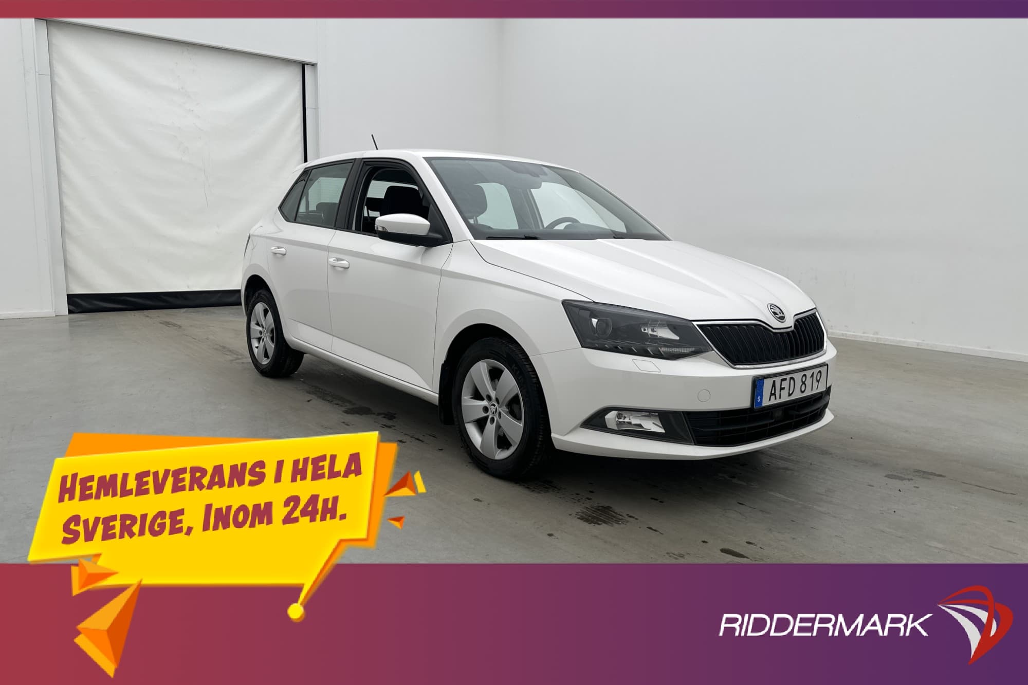 Škoda Fabia 1.0 TSI Style P-Sensorer CarPlay Farthållare