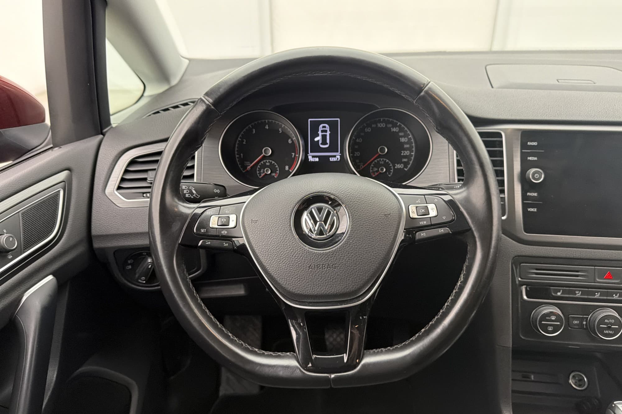 Volkswagen Golf Sportsvan TSI 116hk En-Brukare Kamera Drag