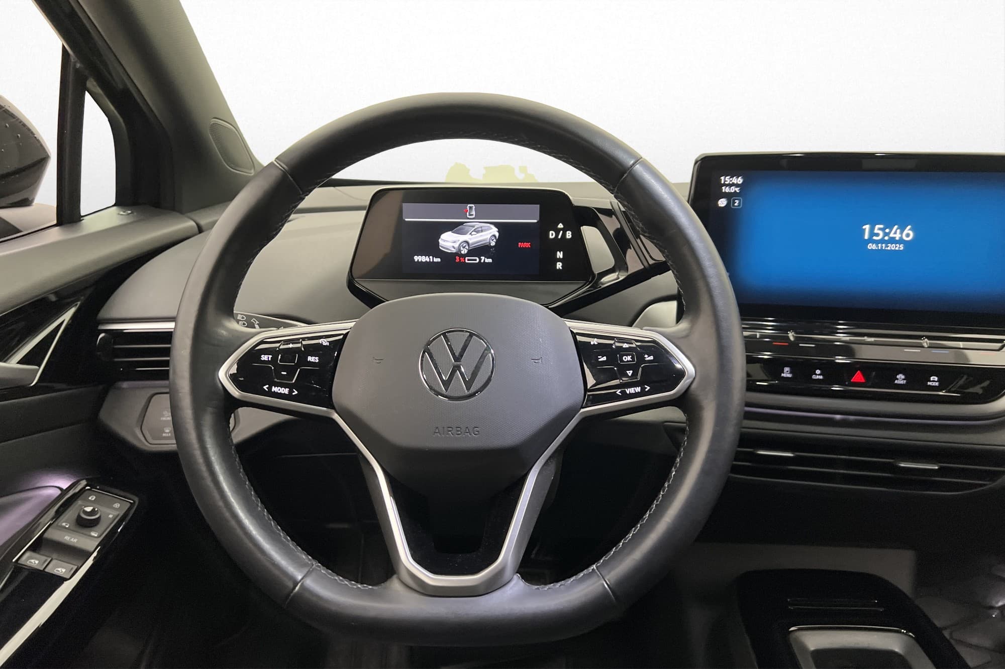 Volkswagen ID.4 Pro Performance Värmare Kamera Navi MOMS