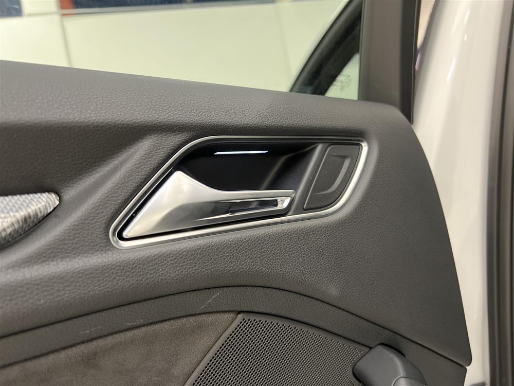 Audi RS3 2.5 TFSI Q 400hk Perform Avgas Cockpit T-Lucka Navi