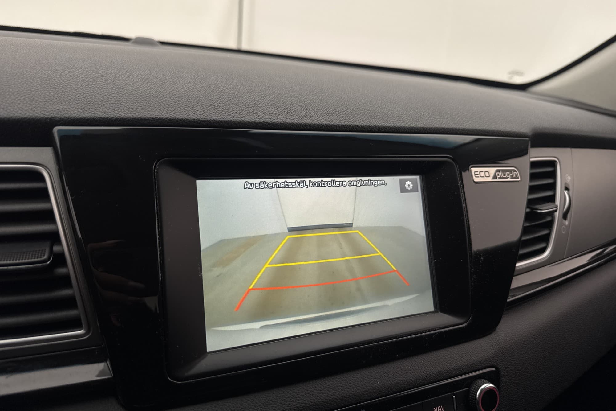 Kia Niro P-HEV 141hk Advance Plus Kamera CarPlay Rattvärme