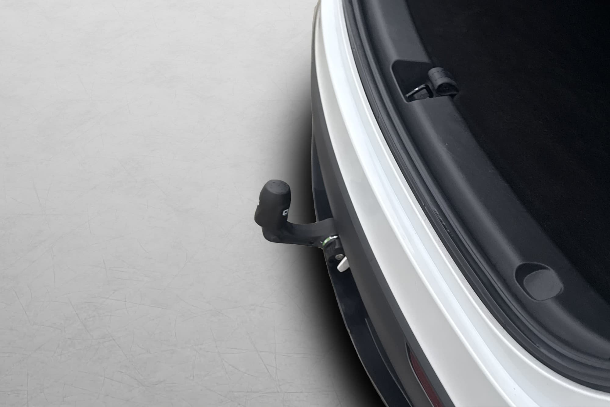 Tesla Model Y Standard Range Autopilot Dragkrok S.Såld MOMS