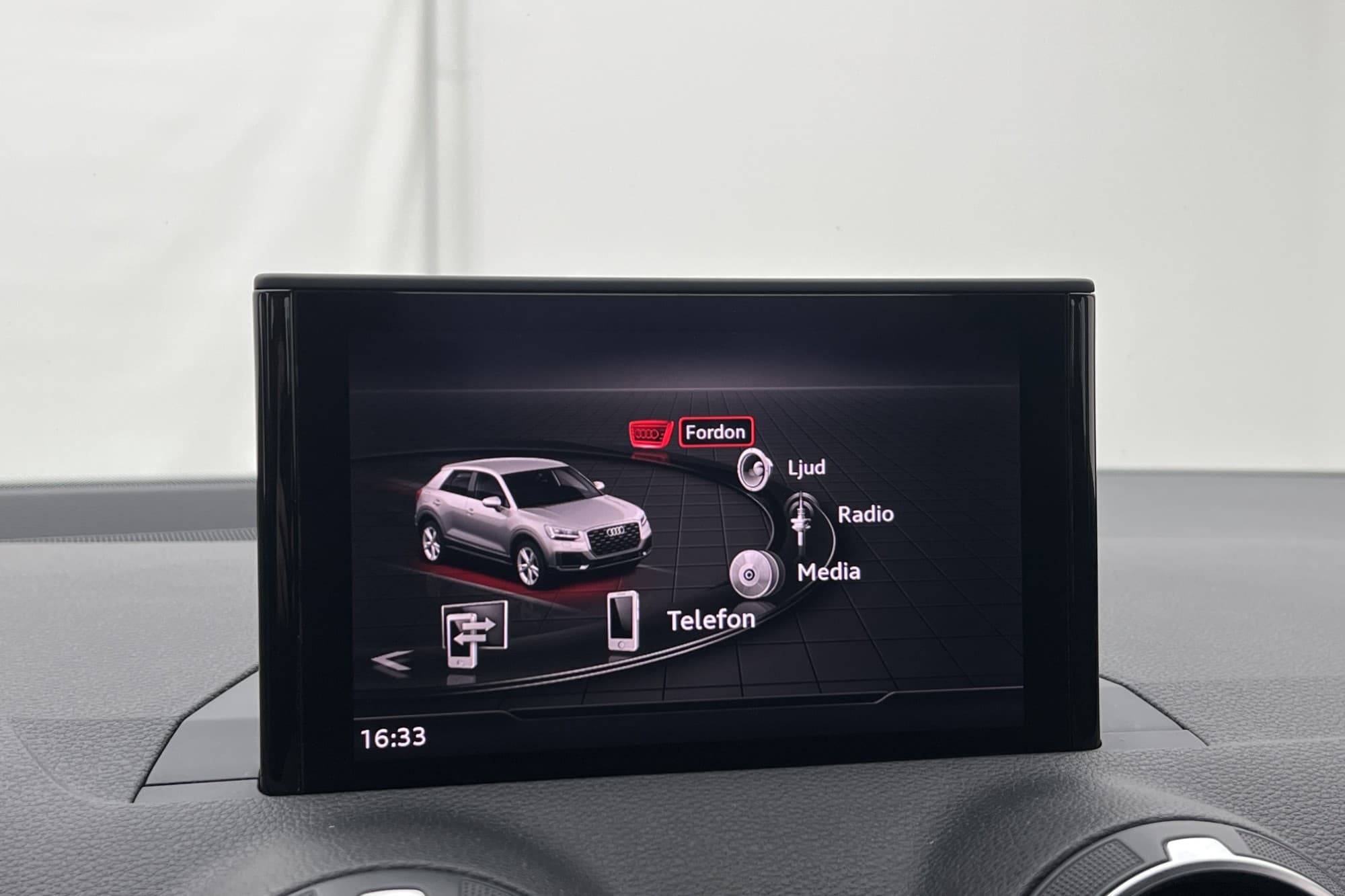 Audi Q2 35 TFSI 150hk Proline Farthållare P-Sensorer