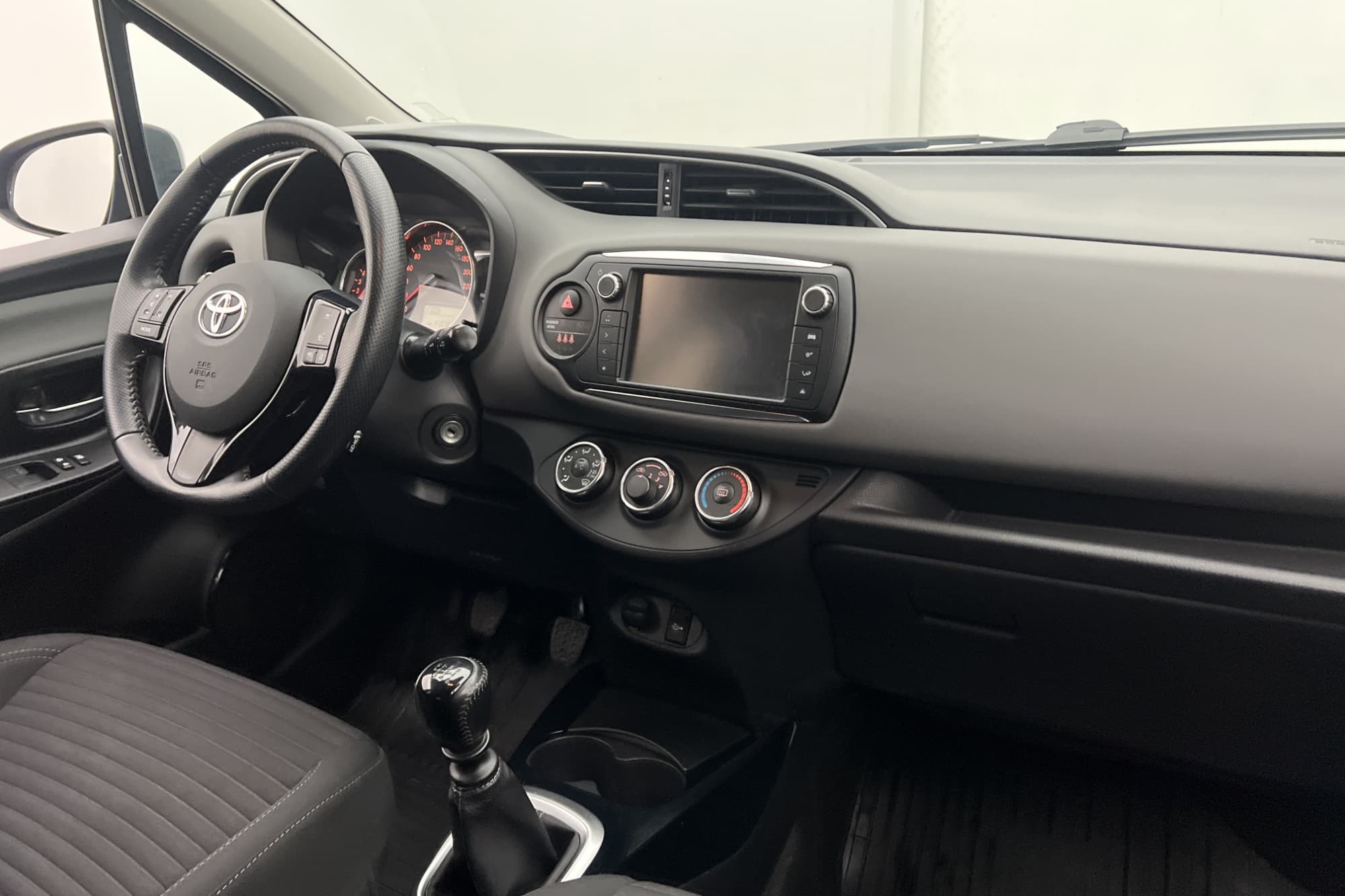 Toyota Yaris 1.33 Dual VVT-i Active Kamera Farthållare