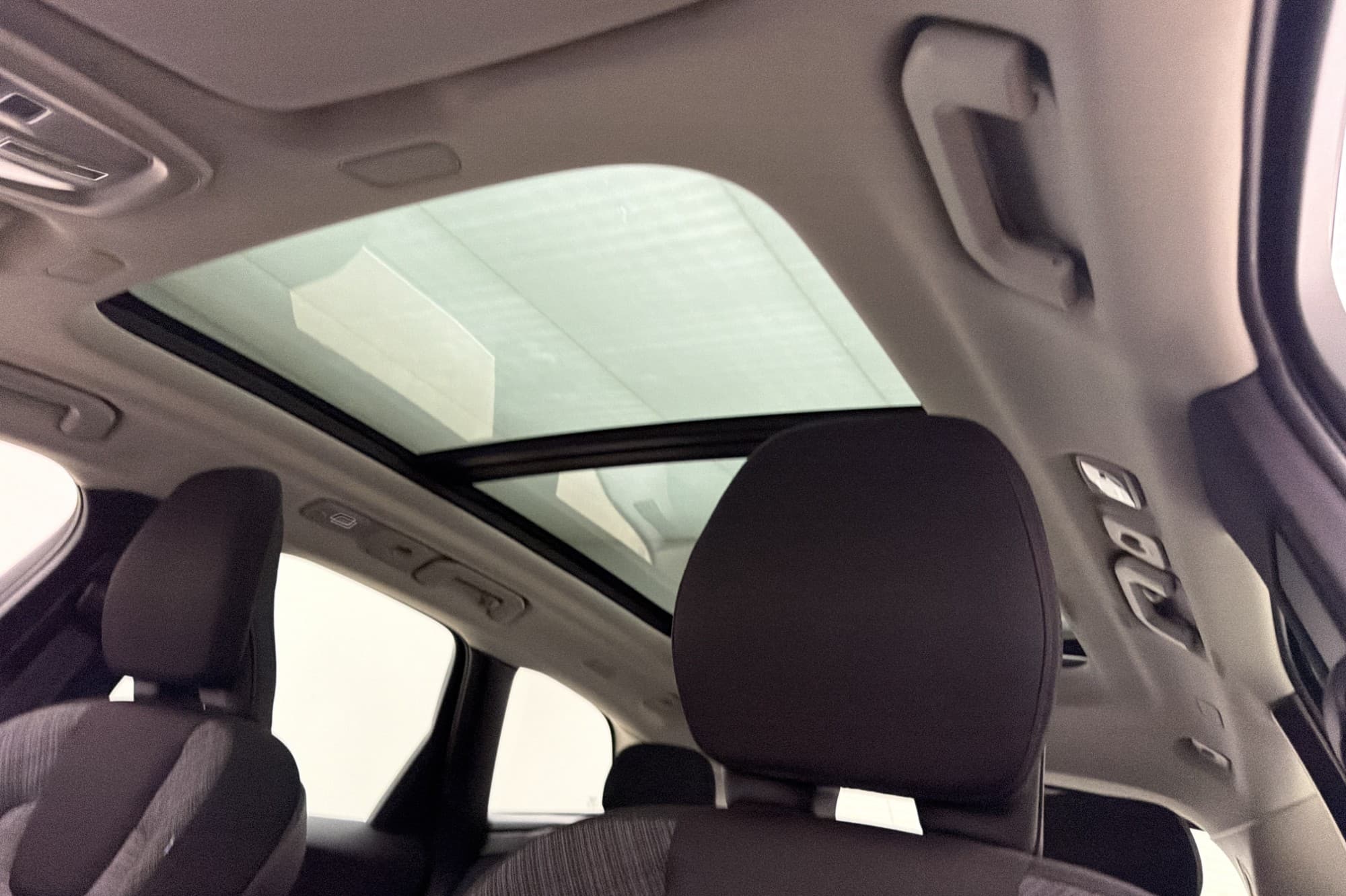 Volvo XC60 Recharge T6 AWD 350hk Core Bright Värm Pano Drag