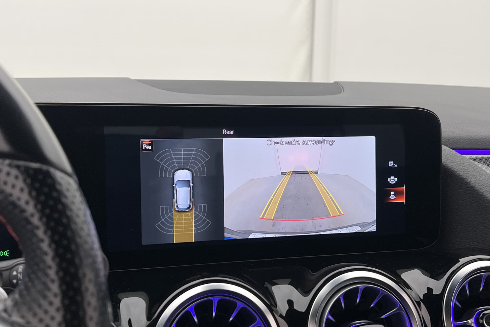 Mercedes-Benz GLA 250 e AMG Värmare Wide Kamera Ambient