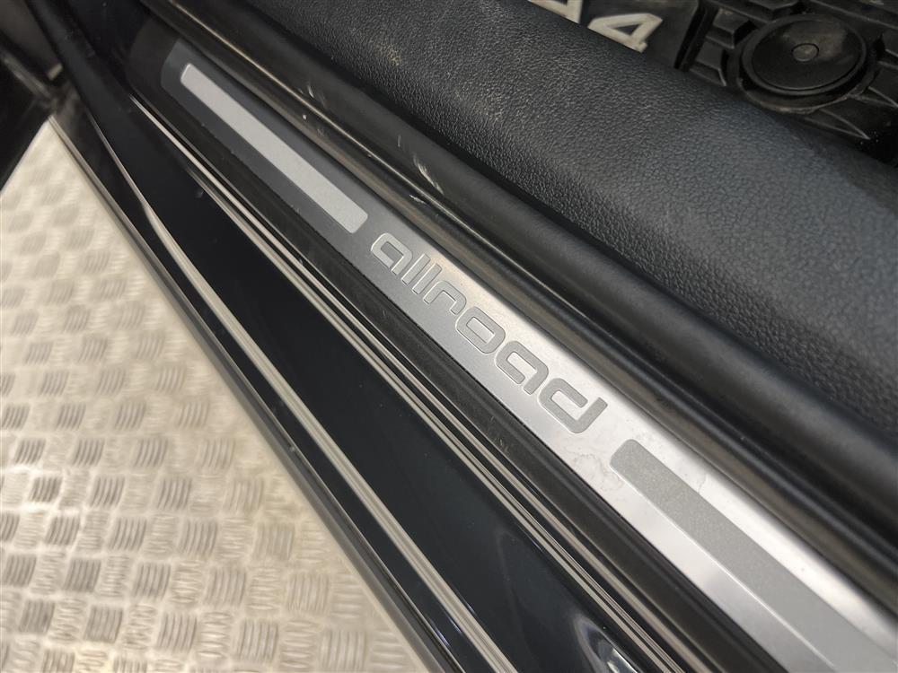 Audi A4 Allroad 40 TDI Quattro  Proline GPS Drag 0,5l/milinteriör