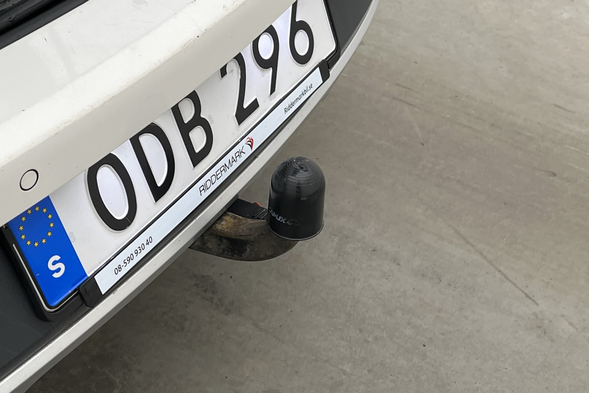 SEAT Leon X-Perience 1.6 TDI 4D Kamera CarPlay Sensorer Drag