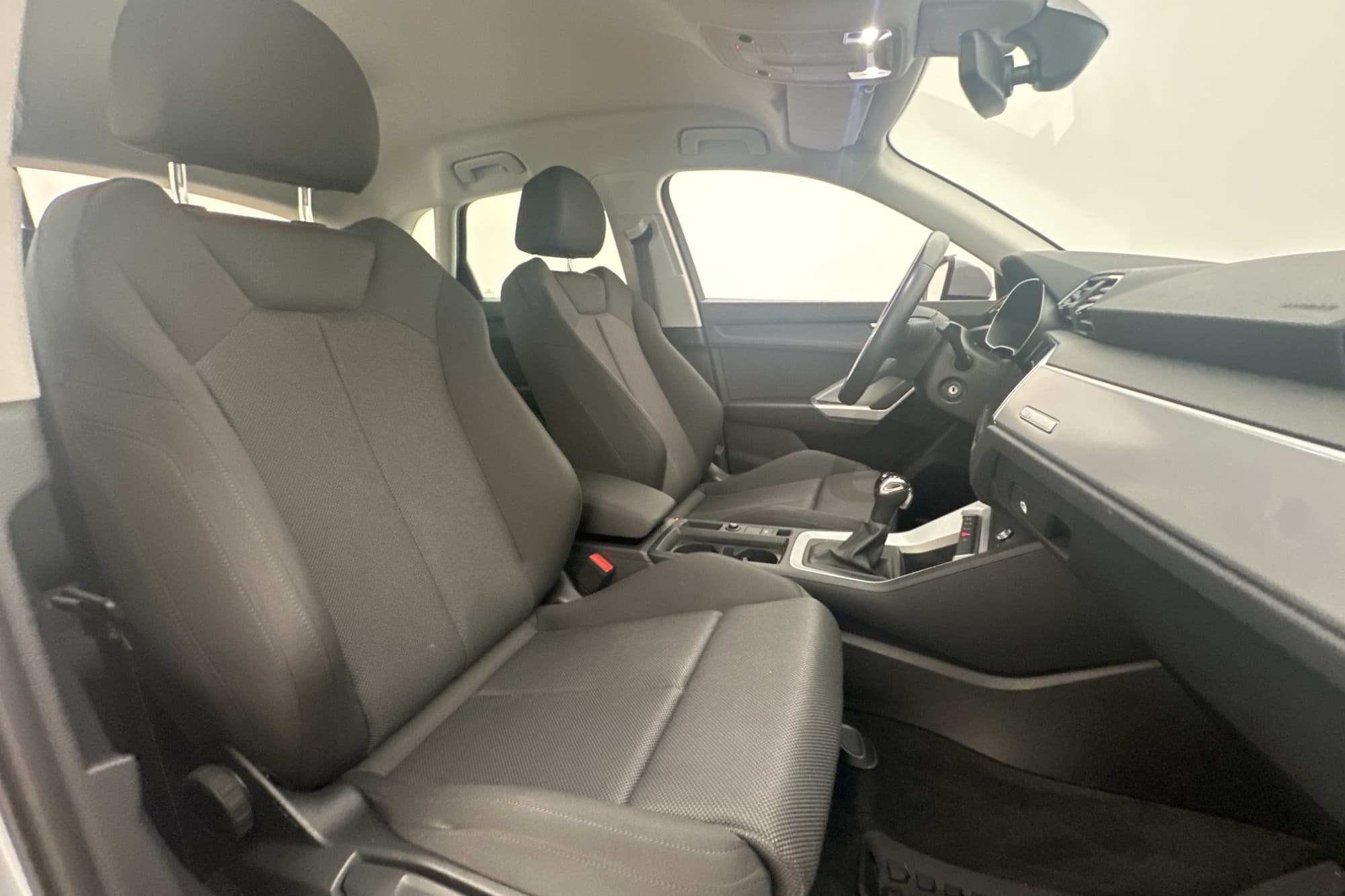 Audi Q3 35 TFSI MHEV 150hk Proline Advanced Cockpit Sensorer