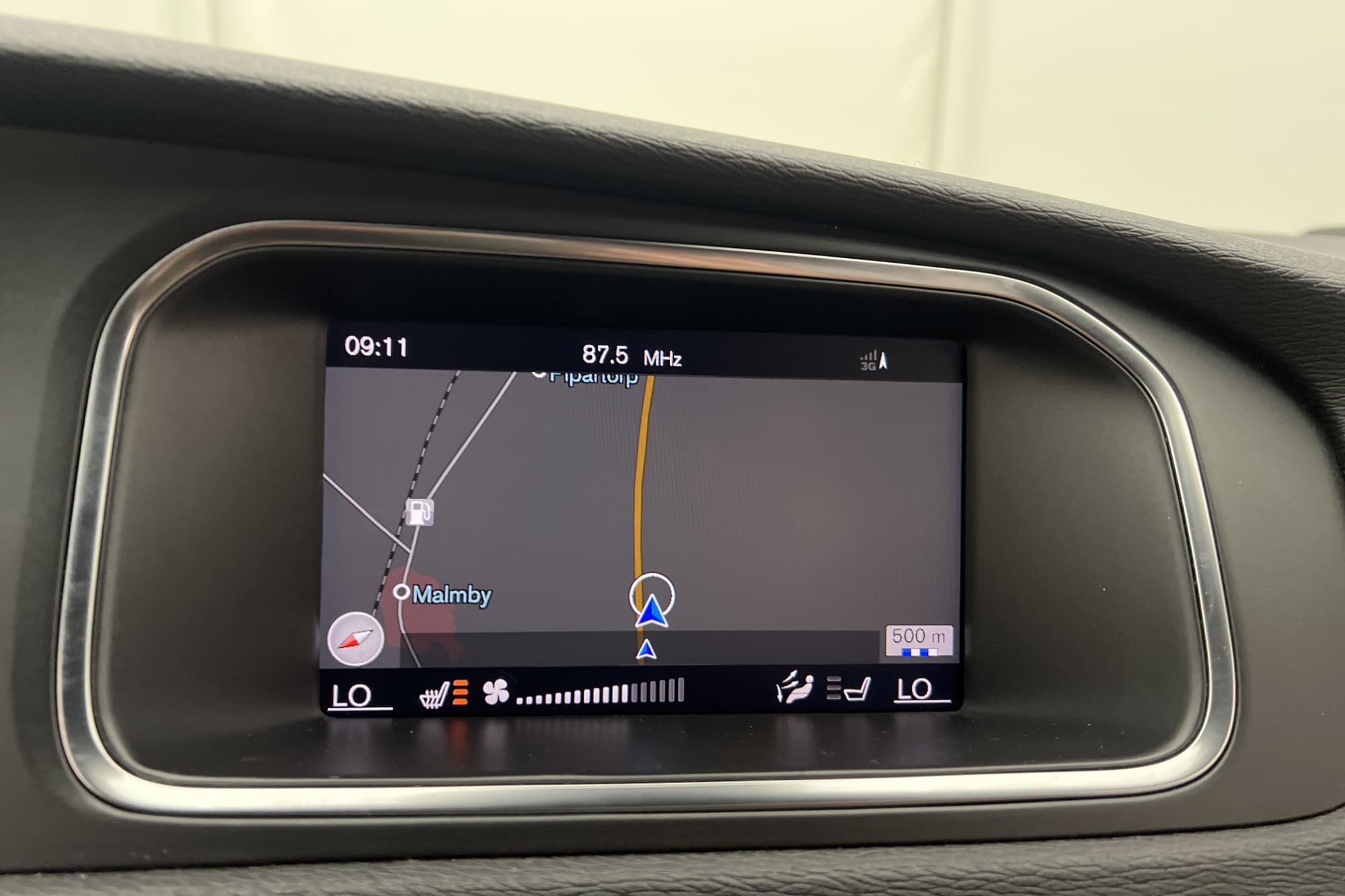 Volvo V40 Cross Country D3 Plus VOC Värmare Kamera Navi Drag