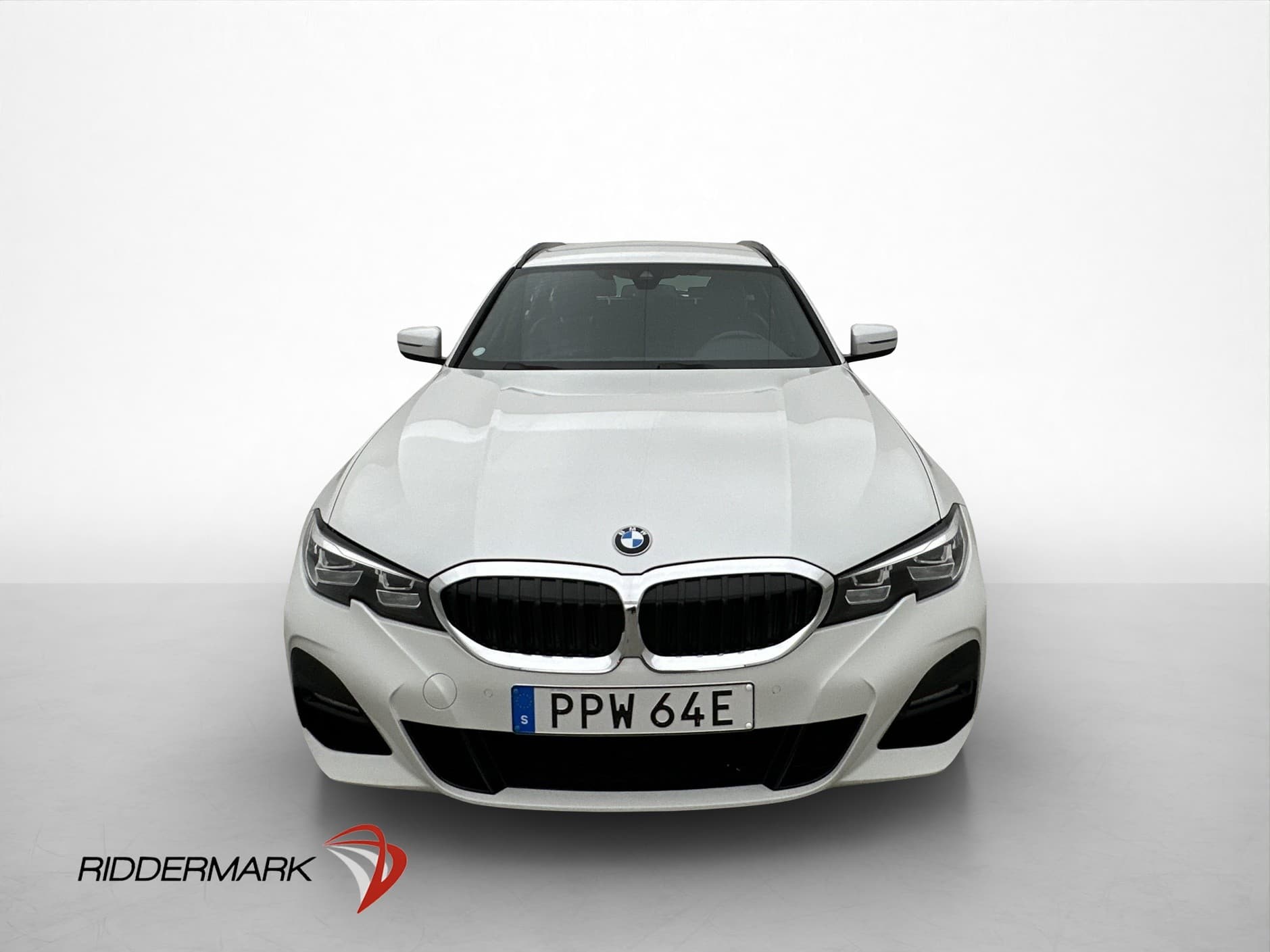 BMW 330i
