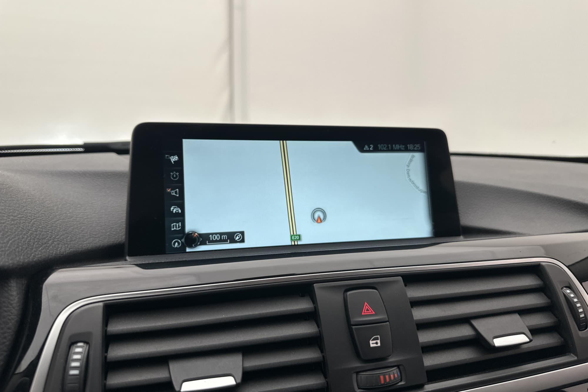 BMW 318d xDrive Touring 150hk Sport line Drag Navi Rattvärme