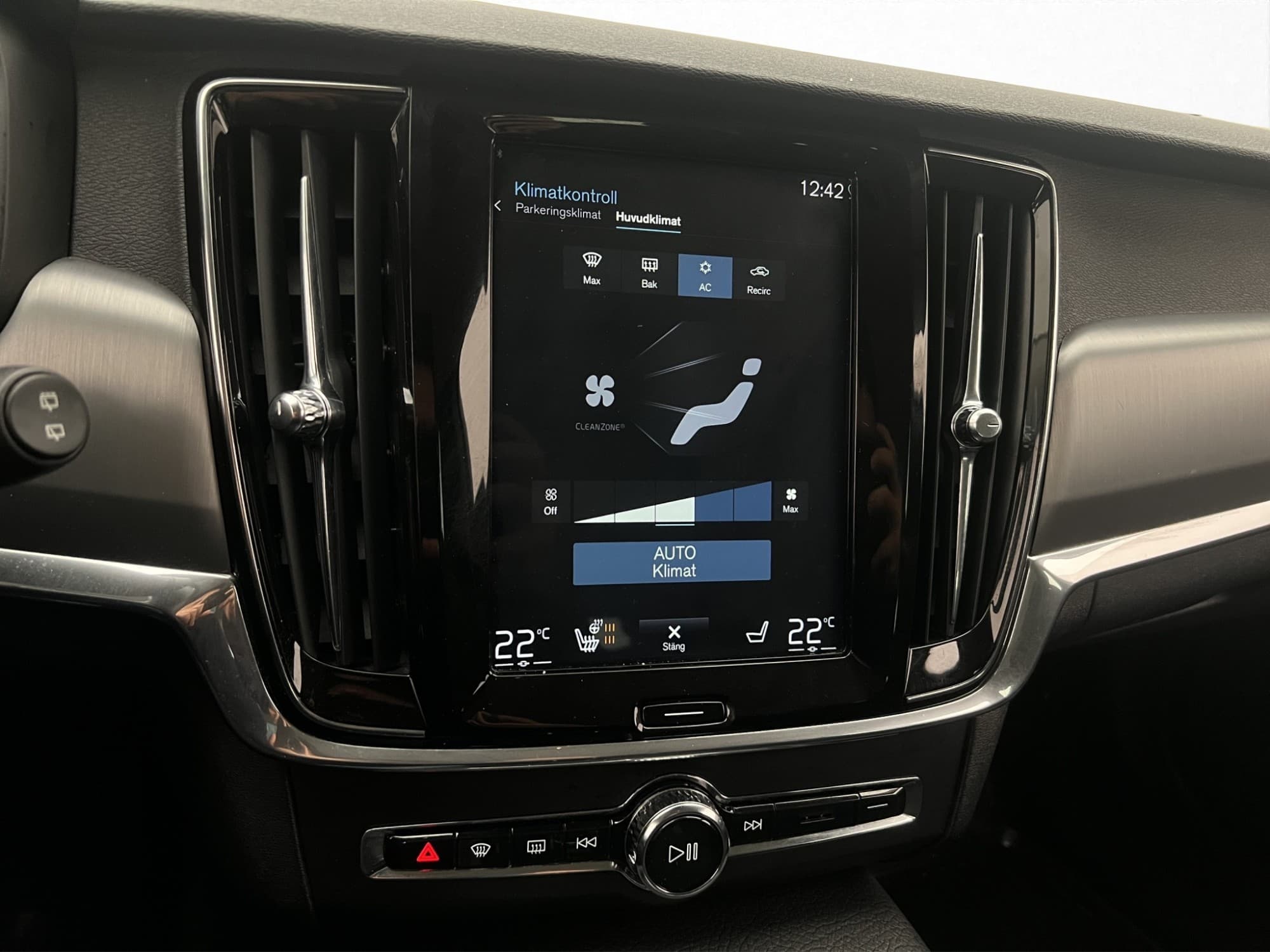 Volvo V90 D4 190hk Advanced Momentum Värmare VOC Drag