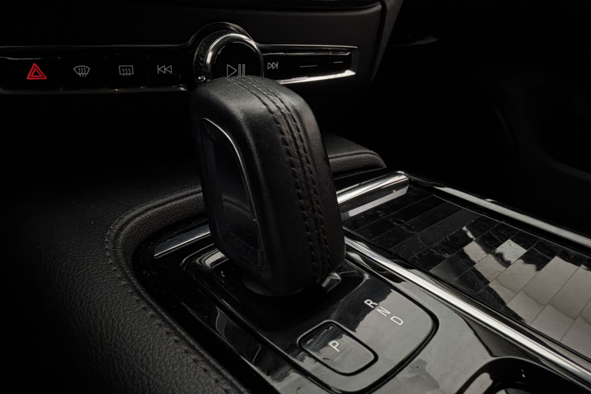 Volvo V60 Rechagre T6 AWD Inscription VOC Värmare CarPlay