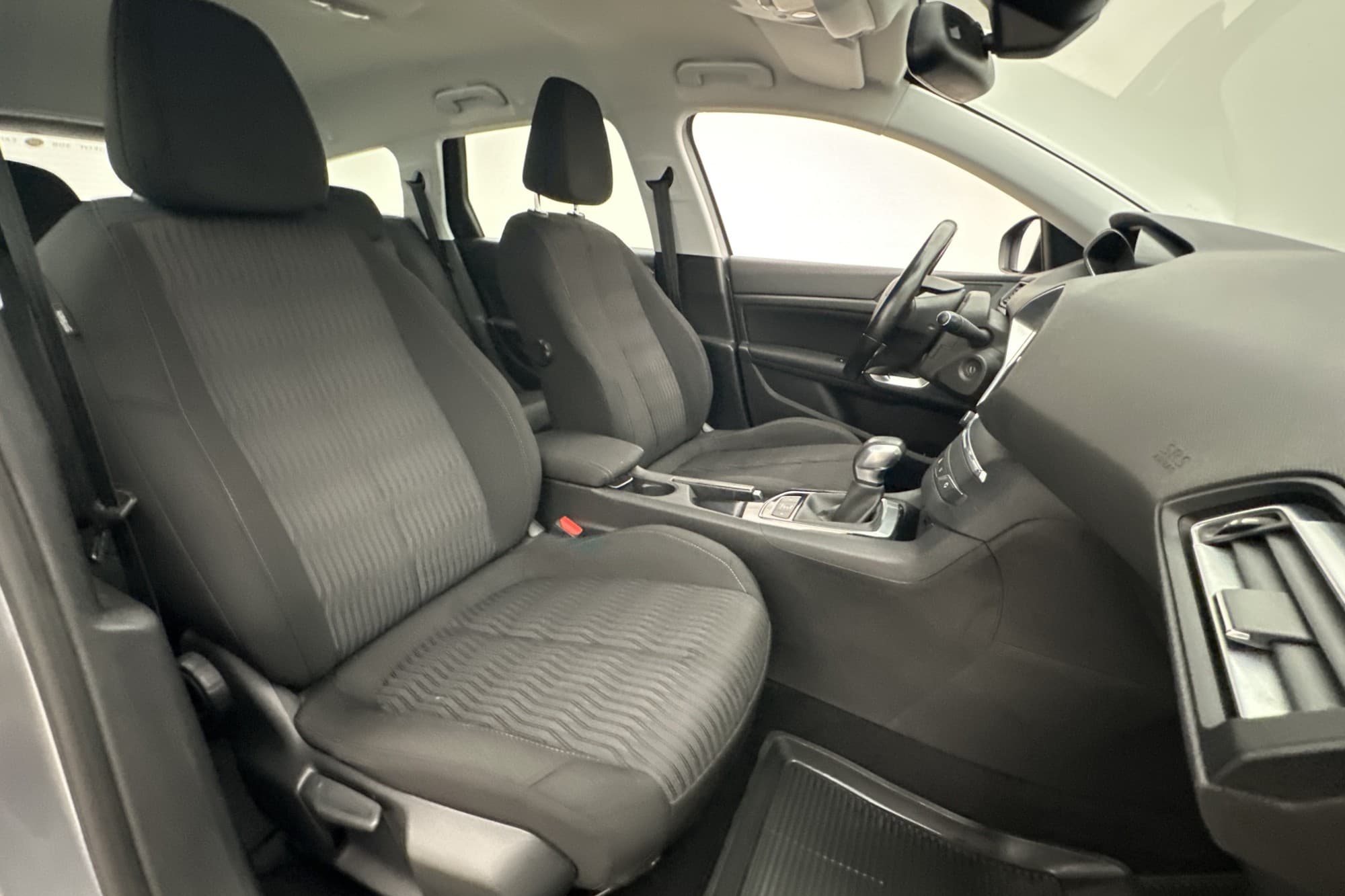 Peugeot 308 SW 1.2 131hk Active P-Sensorer Farthållare