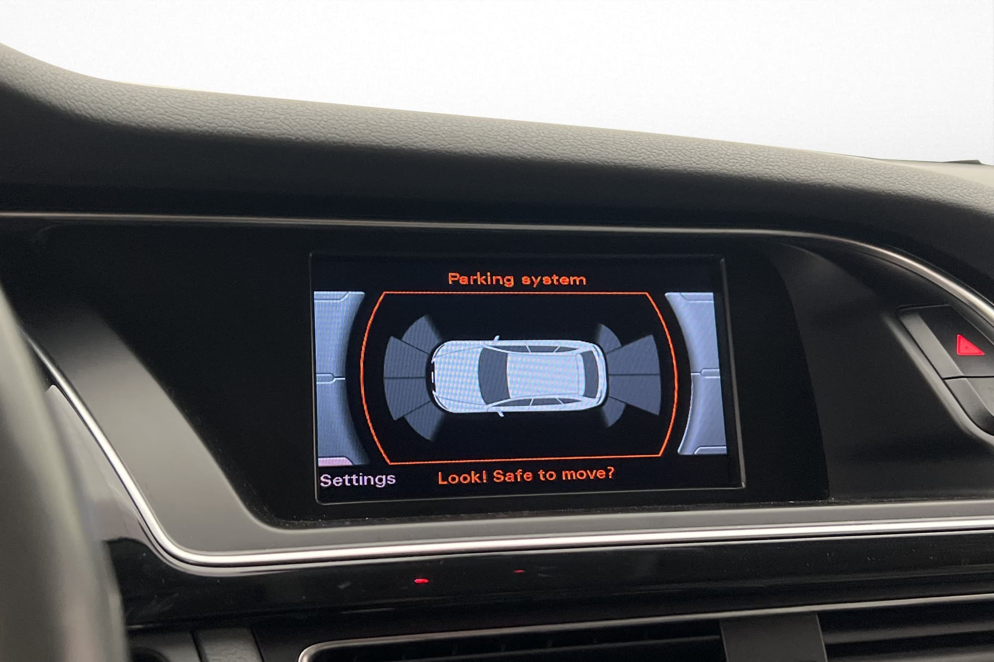 Audi A4 Avant 2.0 TDI Quattro 190hk S-Line Skinn Värmare