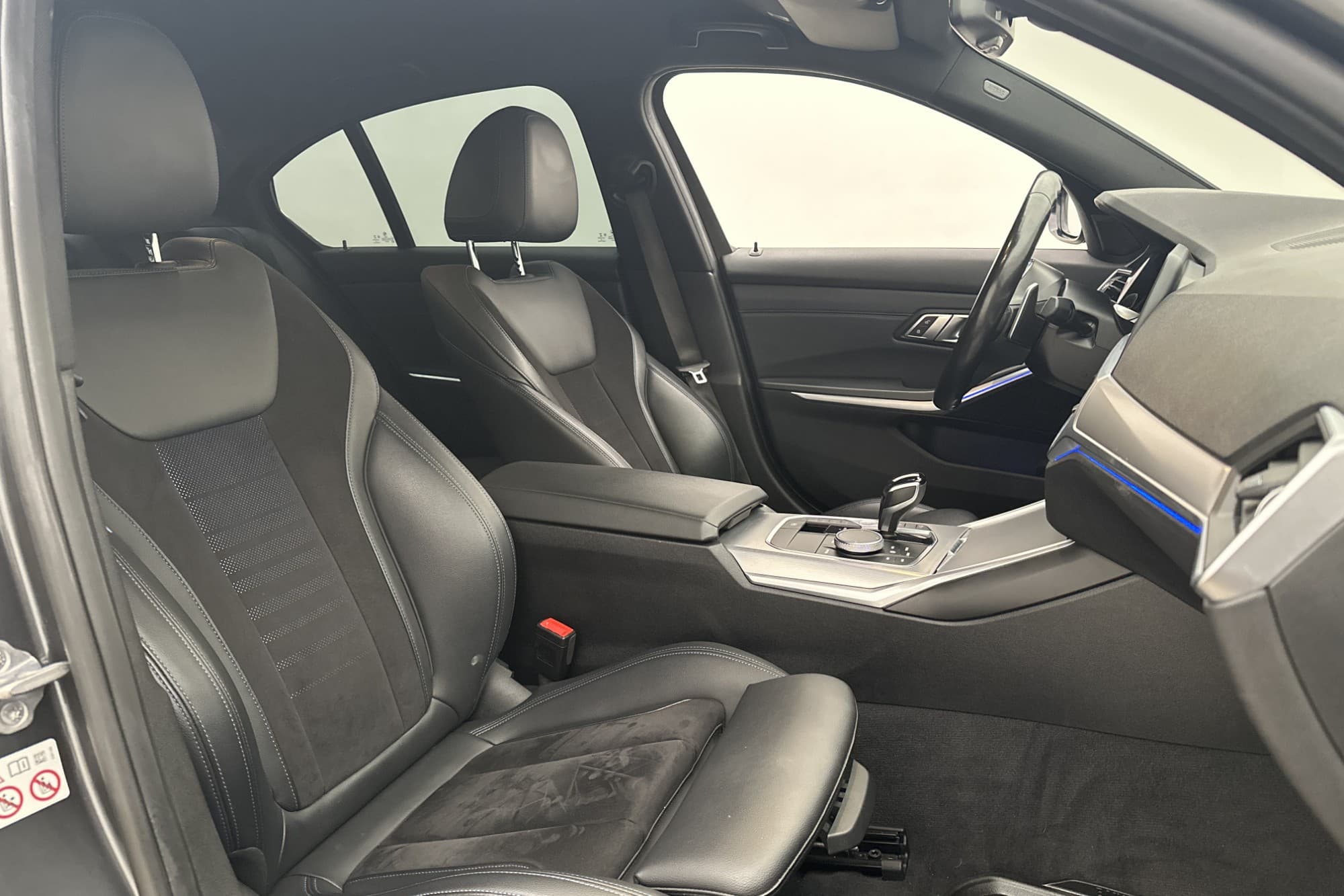BMW 320 d xDrive Sedan M Sport HiFi Cockpit Navi Sensorer